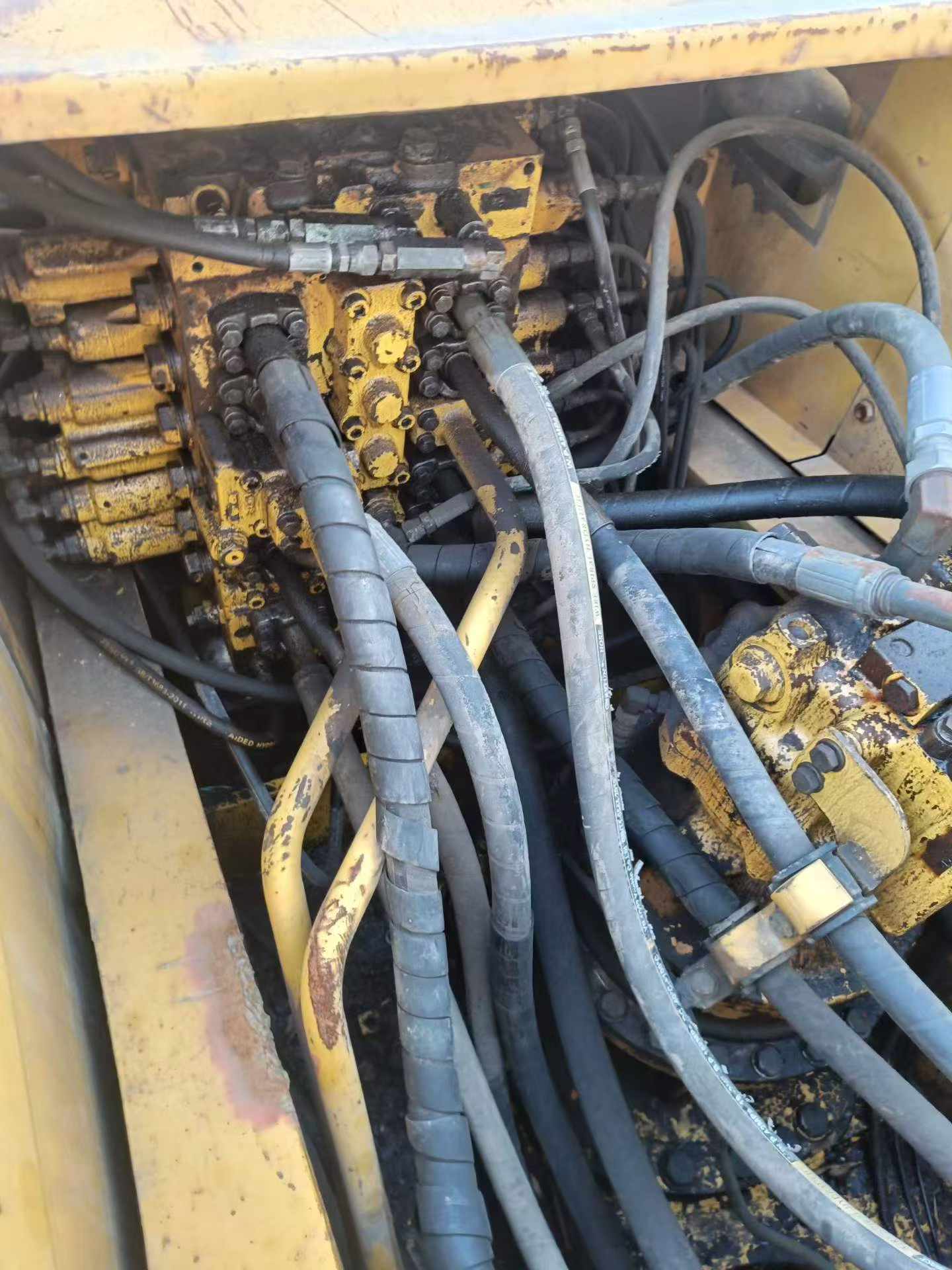 شراء حفارة Komatsu PC270-7 مستعملة / 7