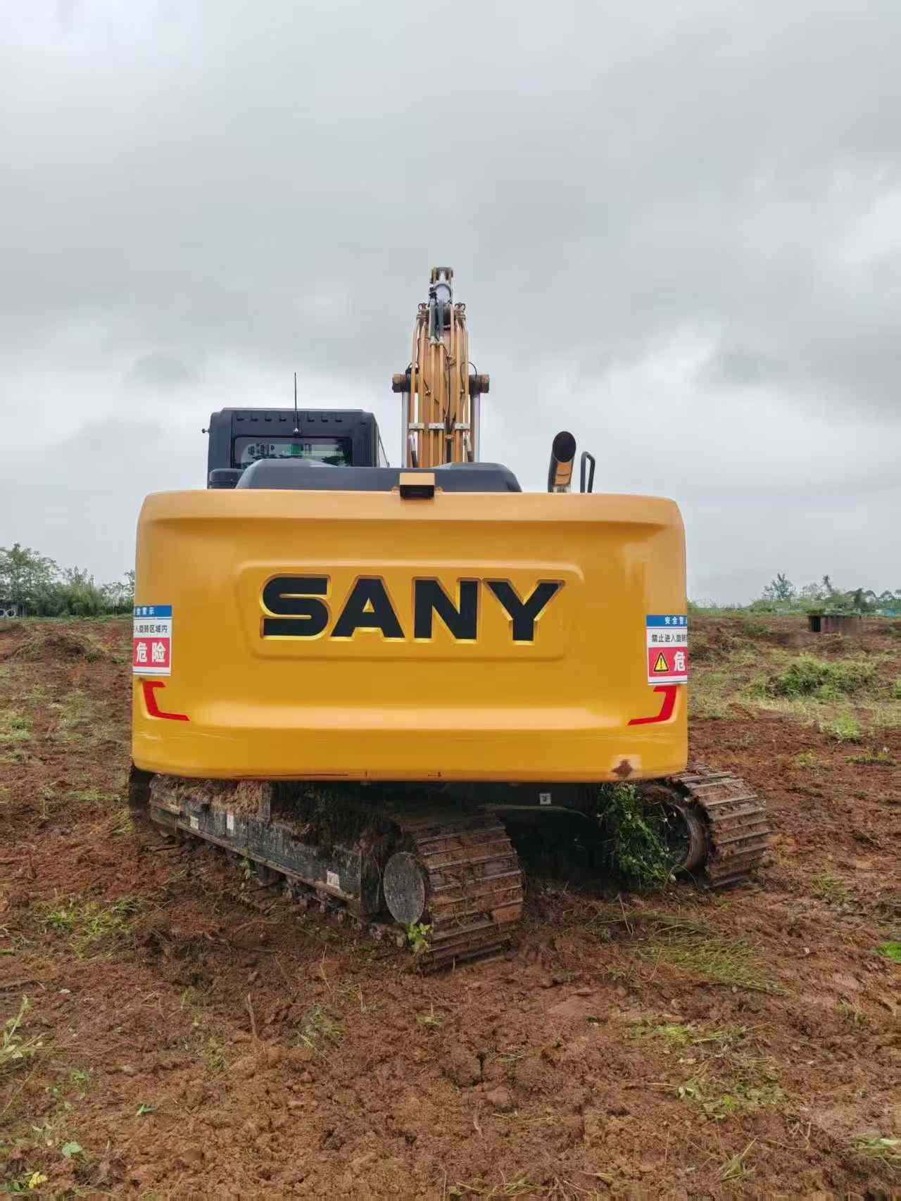 شراء حفارة Sany SY135 مستعملة / 2 شراء حفارة Sany SY135 مستعملة / 2
