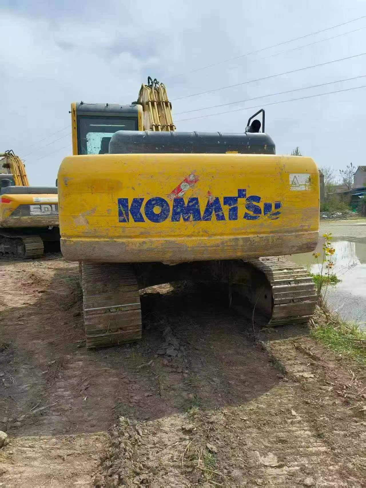 Buy Komatsu PC200 Used Excavator / 2