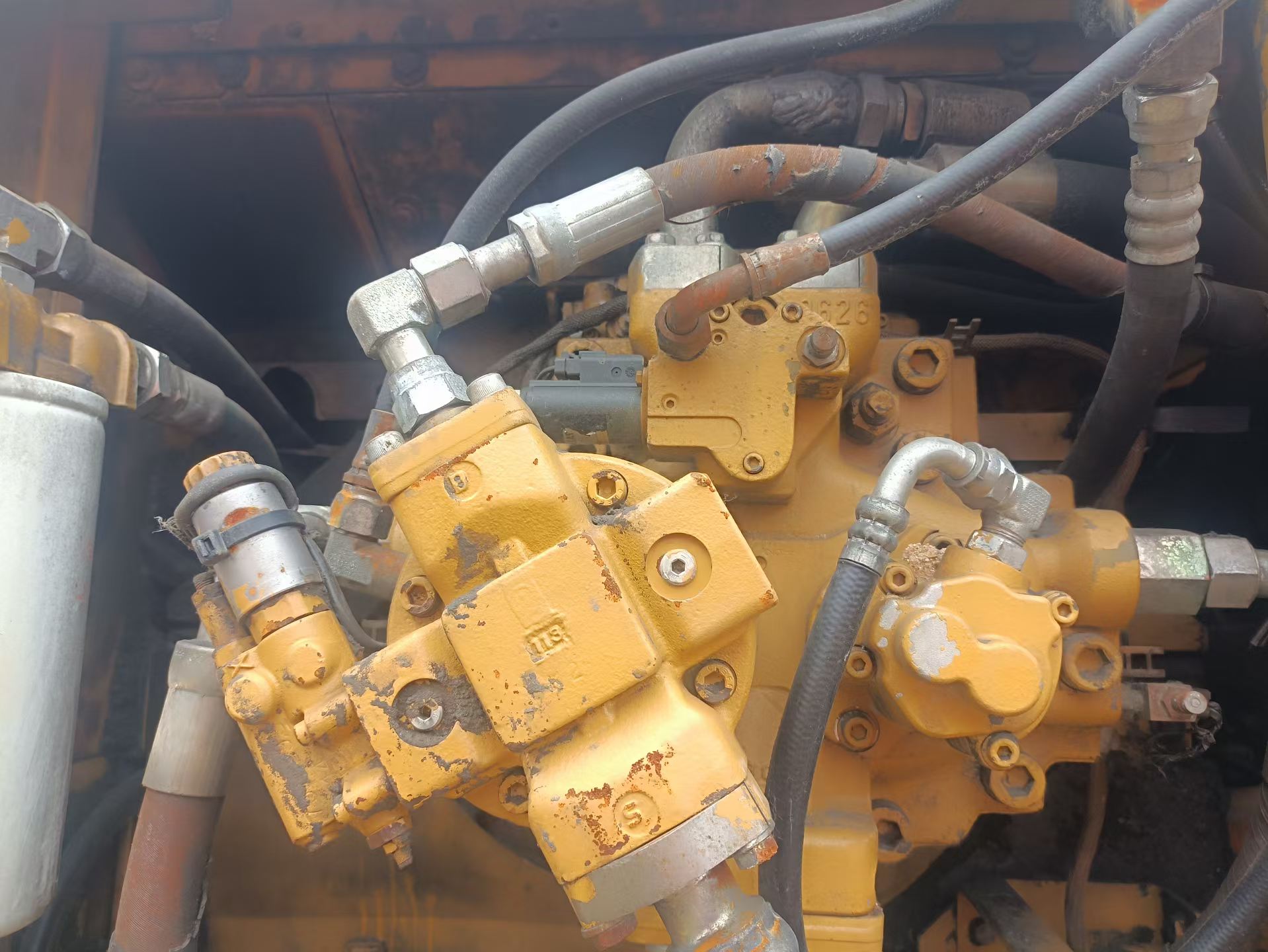 شراء حفارة Caterpillar 336E مستعملة / 4