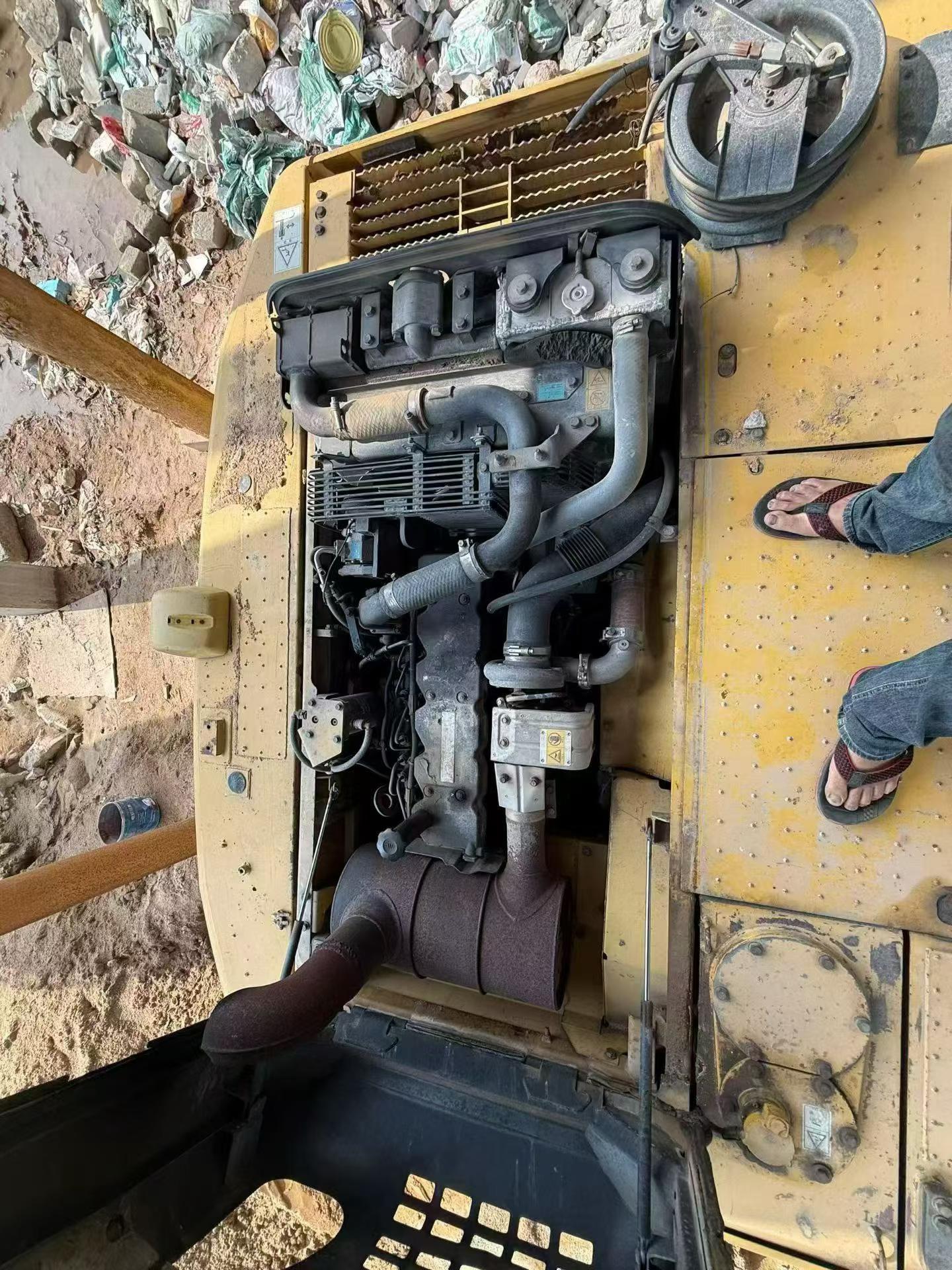 Buy Komatsu PC200-8 Used Excavator / 3 Buy Komatsu PC200-8 Used Excavator / 3