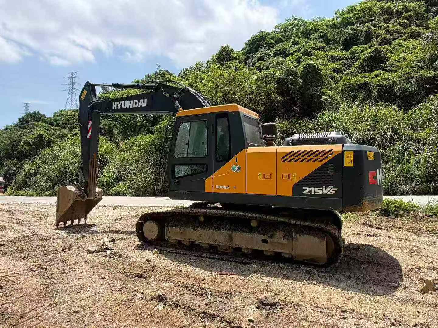 Buy Hyundai R215VS Used Excavator Buy Hyundai R215VS Used Excavator
