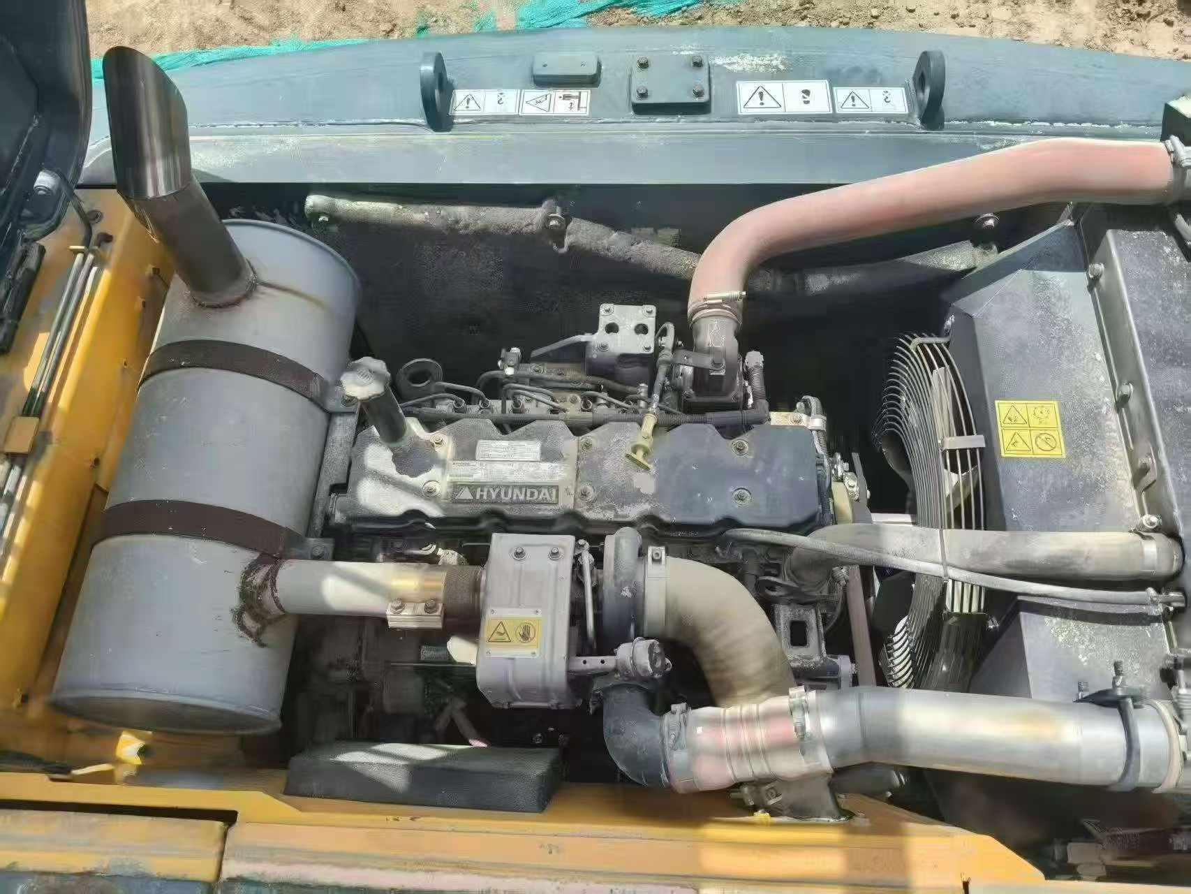 Buy Hyundai R225-7 Used Excavator / 3