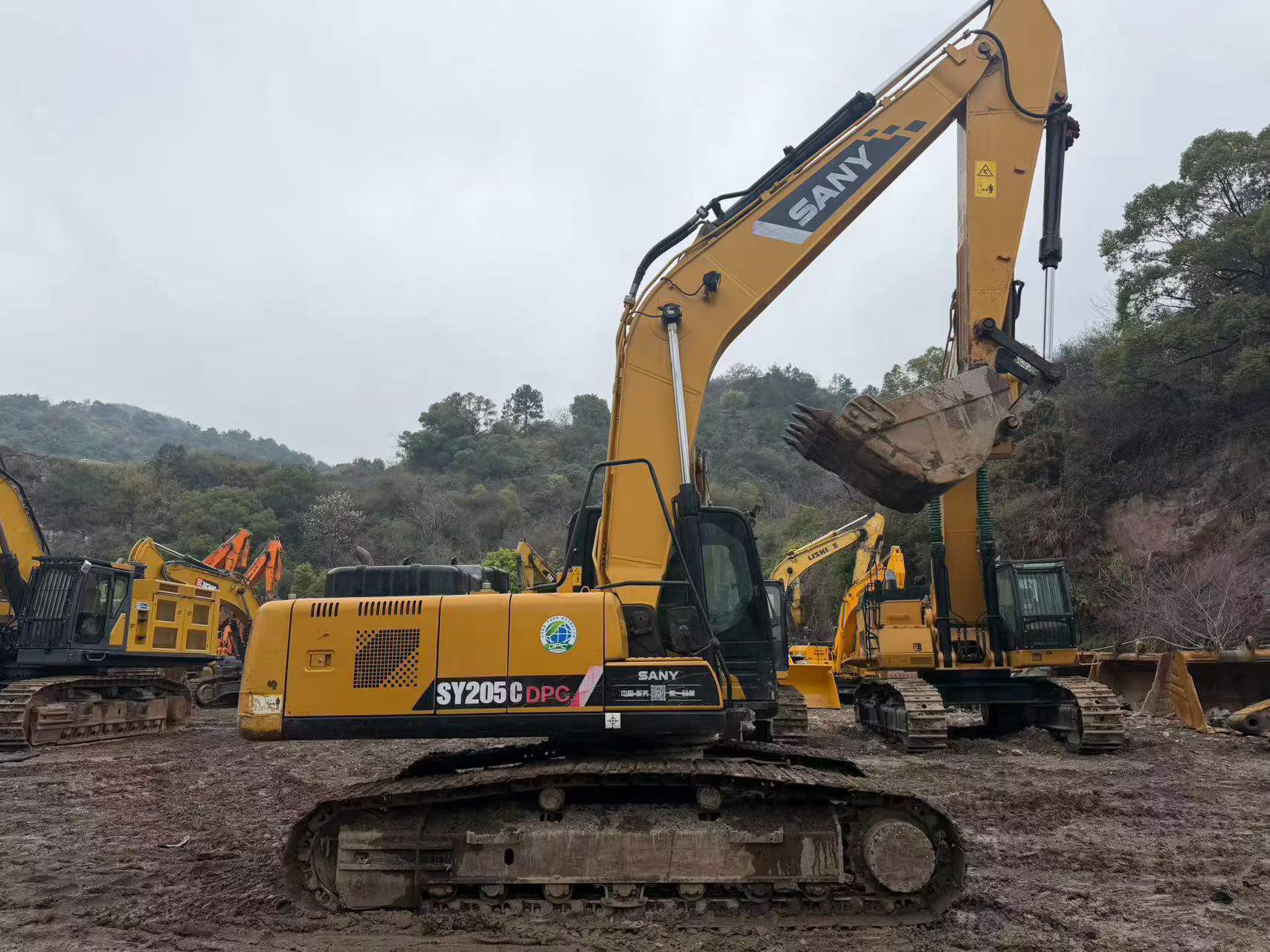 Buy Sany SY205C Used Excavator / 2