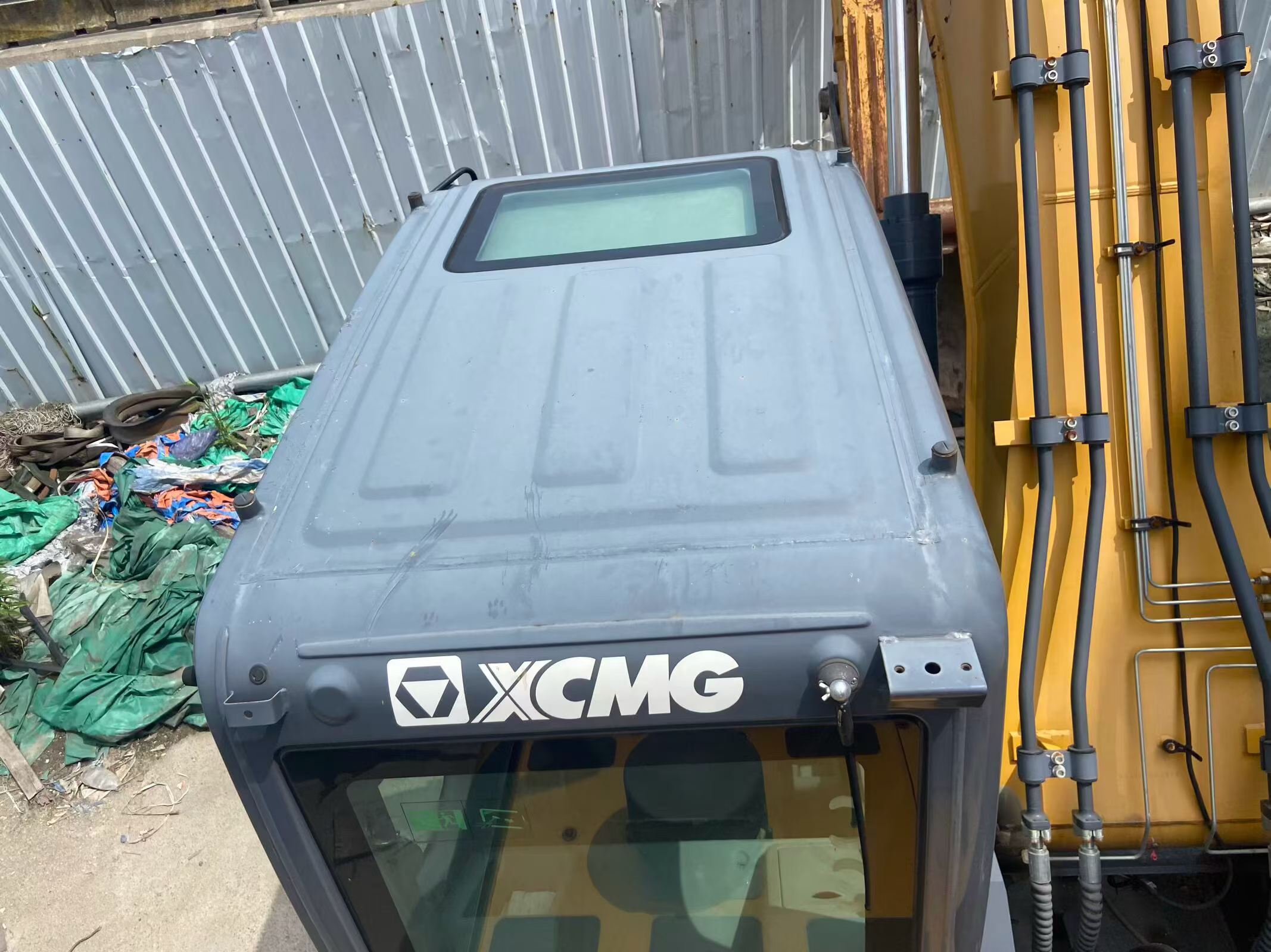 شراء حفارة XCMG XE215 مستعملة / 9
