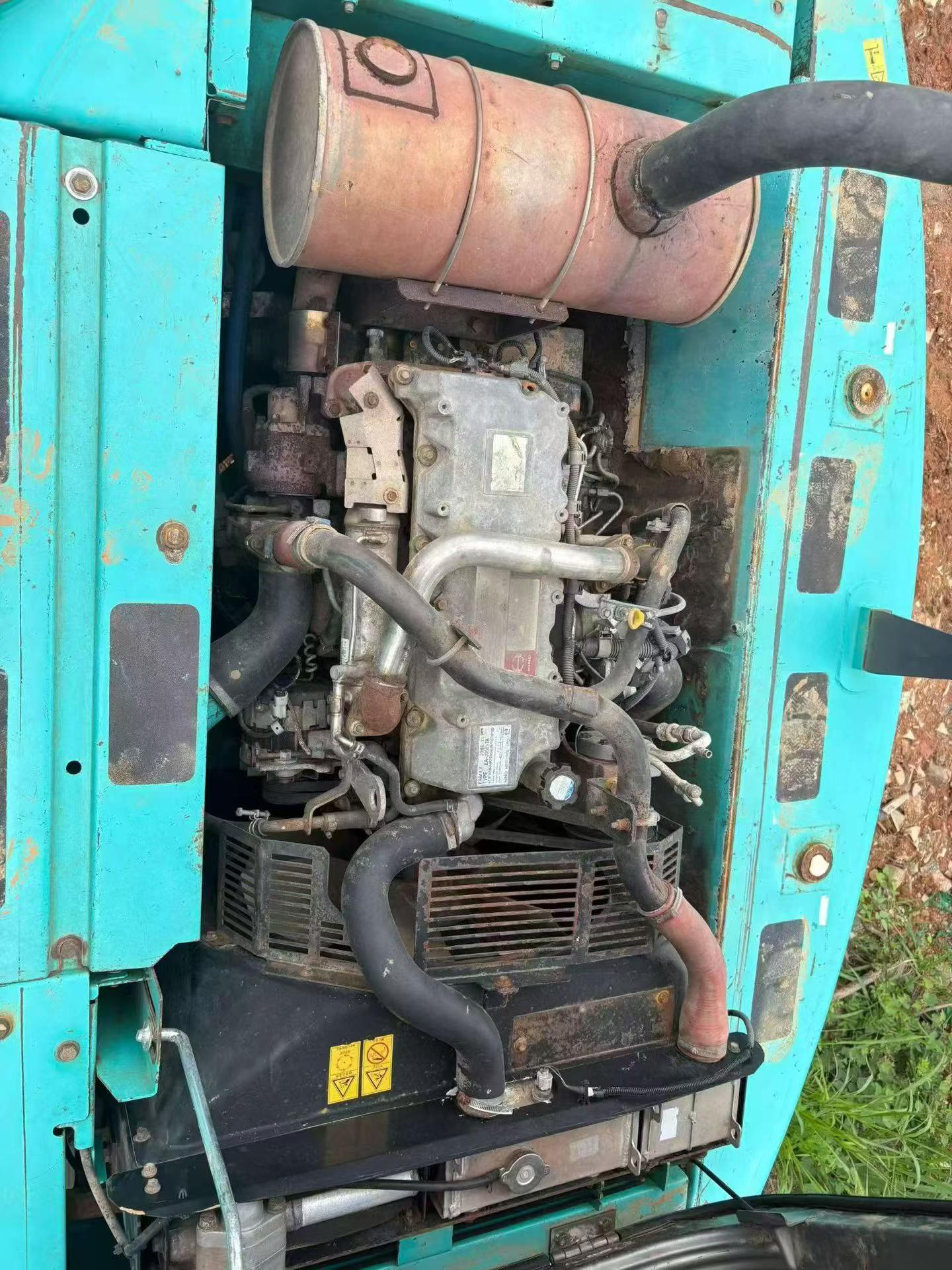 Buy Kobelco SK200-2 Used Excavator / 4