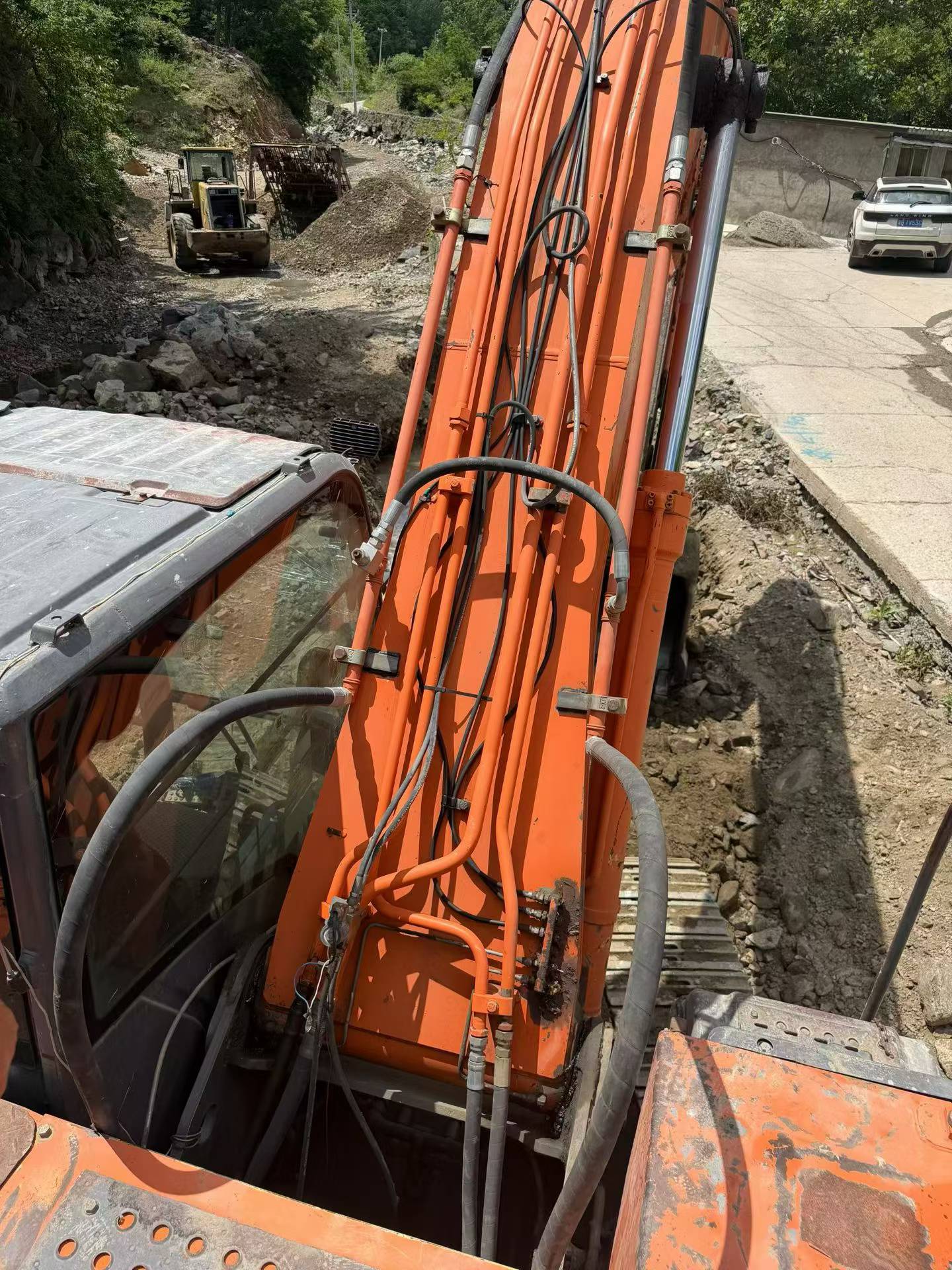 شراء حفارة Hitachi EX240-3 مستعملة / 9