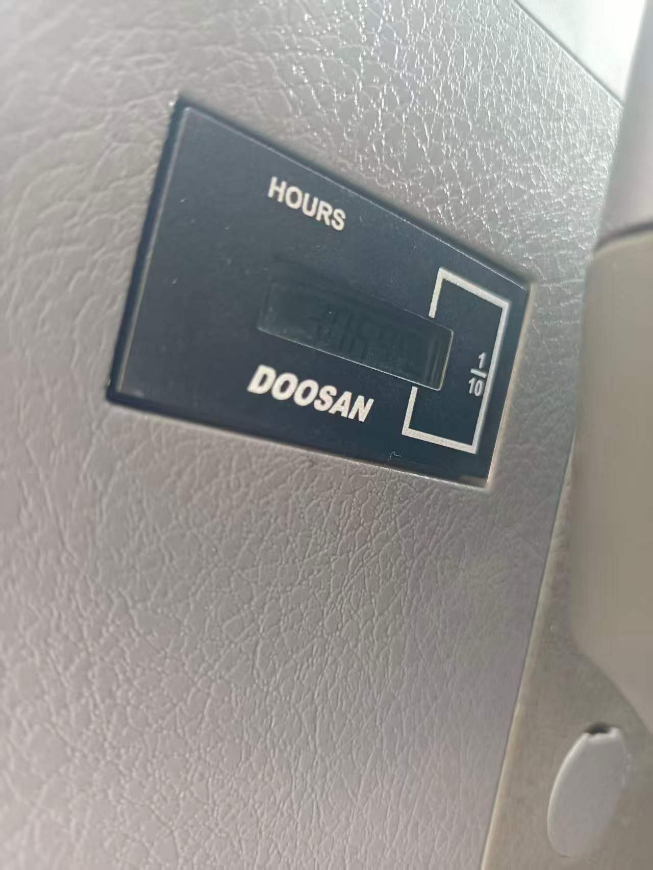 Buy Doosan DH220 Used Excavator / 5 Buy Doosan DH220 Used Excavator / 5