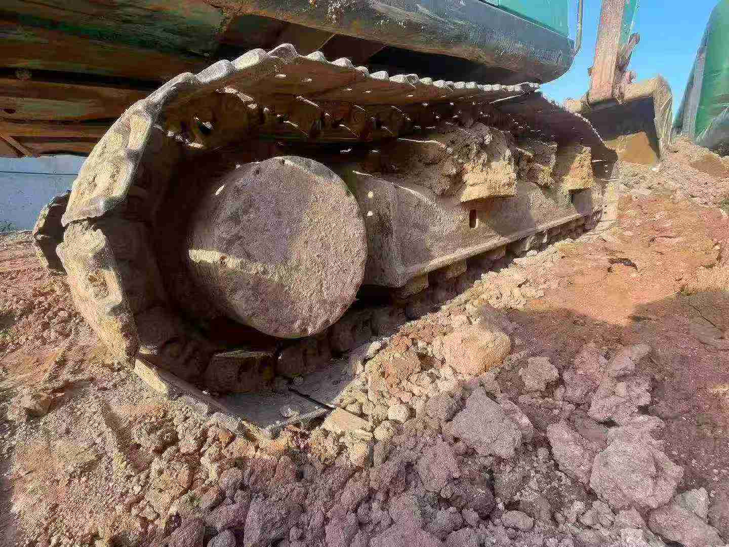 Buy Kobelco SK200 Used Excavator / 8
