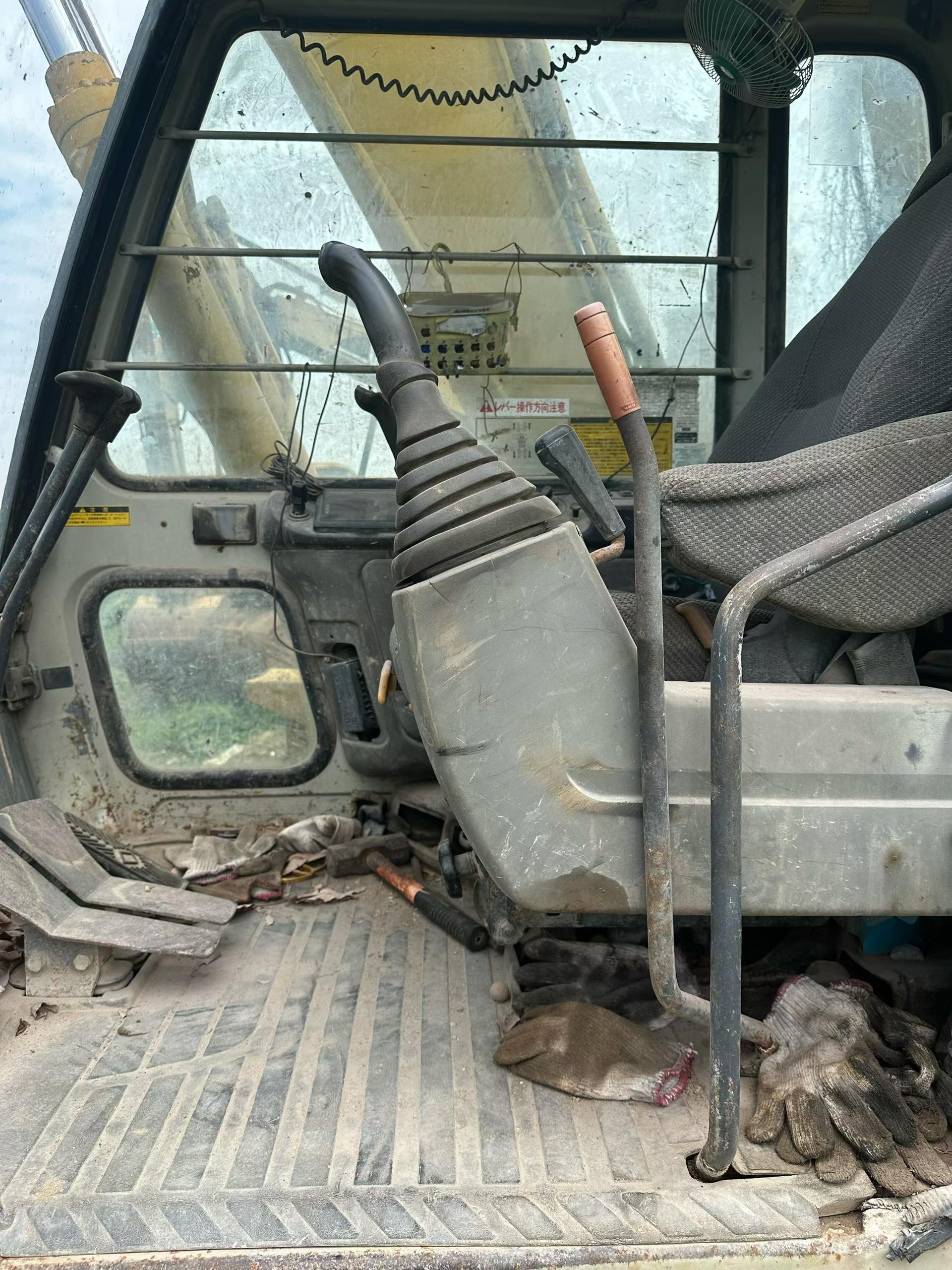 Buy Kato HD513MR-6 Used Excavator / 4