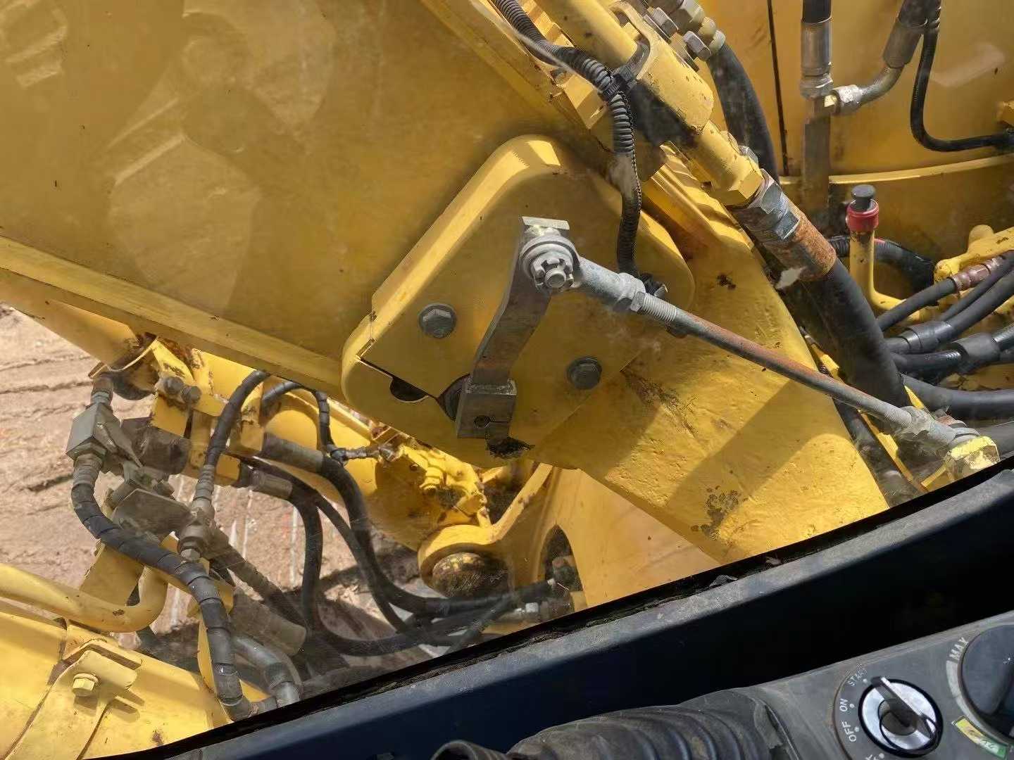 Buy Komatsu PC120-8 Used Excavator / 4