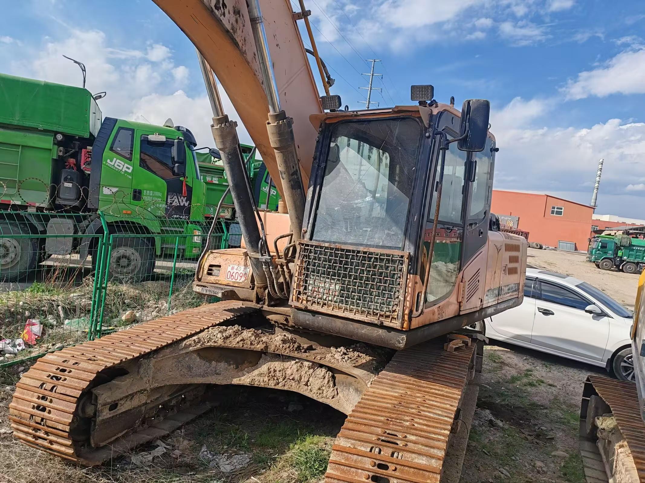شراء حفارة Sany SY235C مستعملة / 3