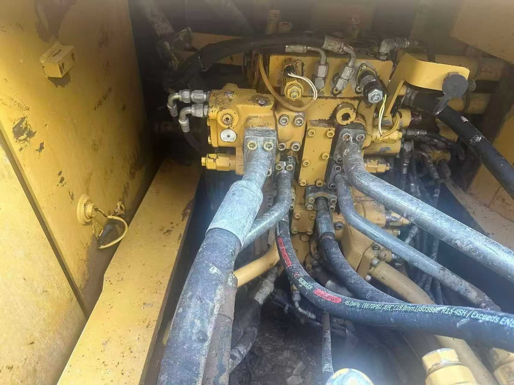 شراء حفارة Caterpillar 336EL مستعملة / 5