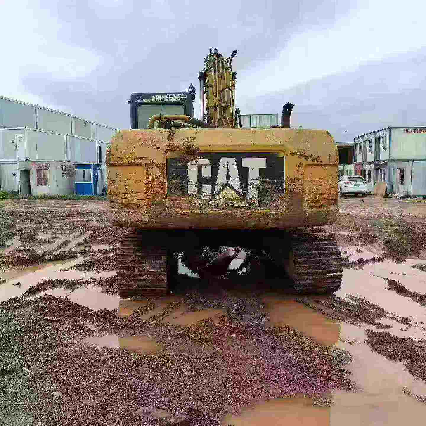 Buy Caterpillar 320D Used Excavator / 2