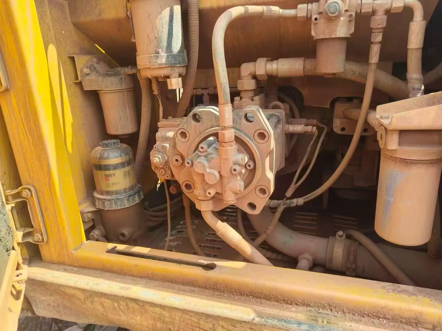 Buy XCMG LW200 Used Excavator / 3