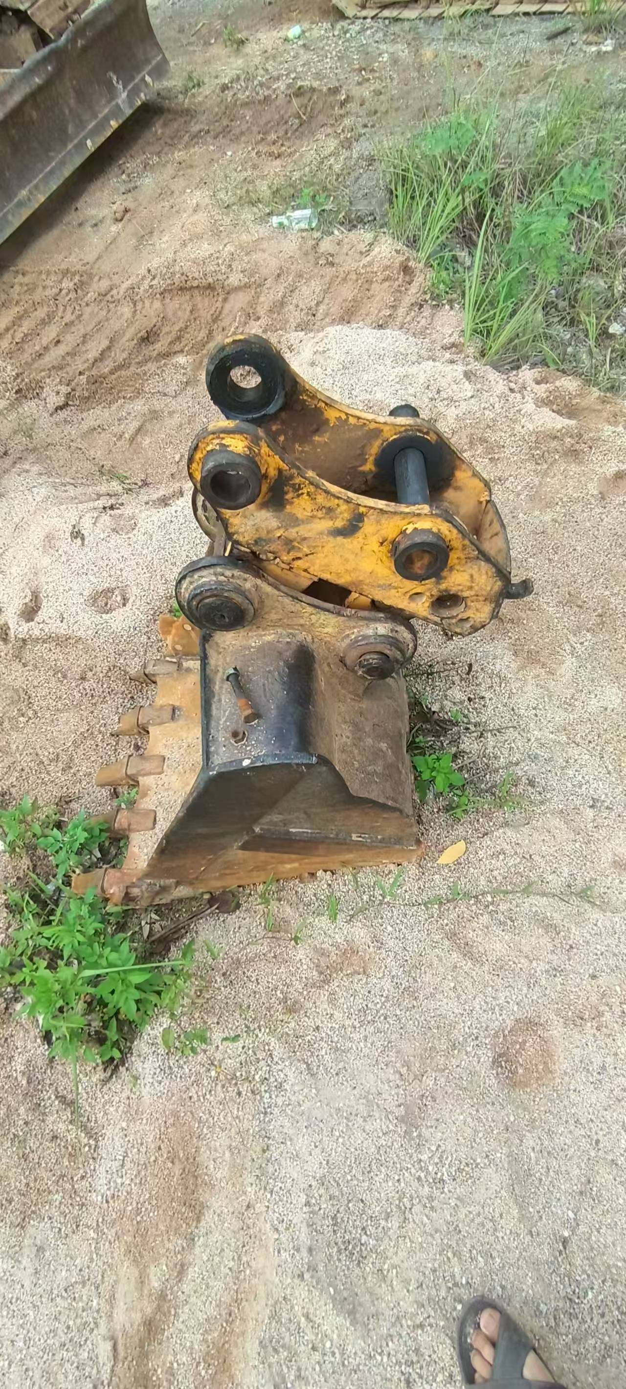 Buy XCMG LW60G Used Excavator / 8