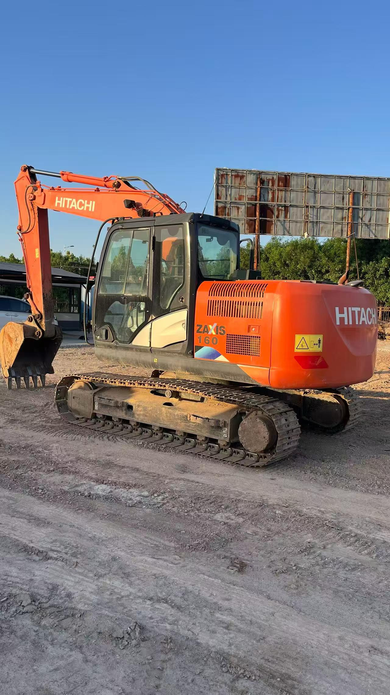 Buy Hitachi EX130 Used Excavator / 4 Buy Hitachi EX130 Used Excavator / 4