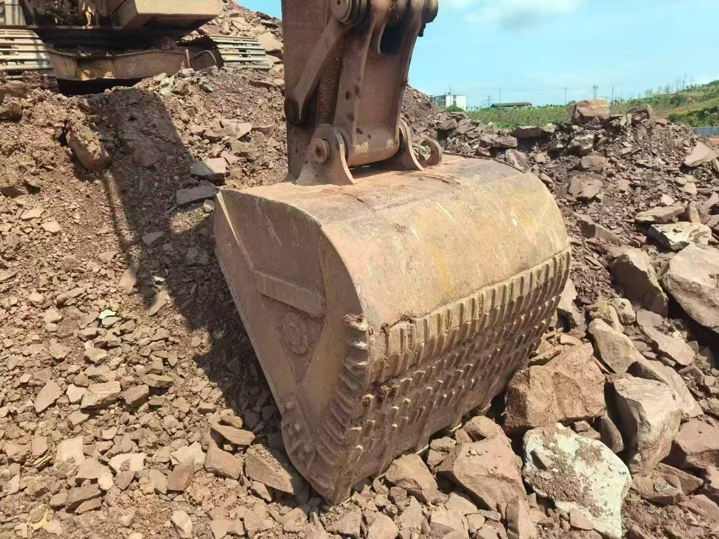 Buy XCMG LW200 Used Excavator / 9