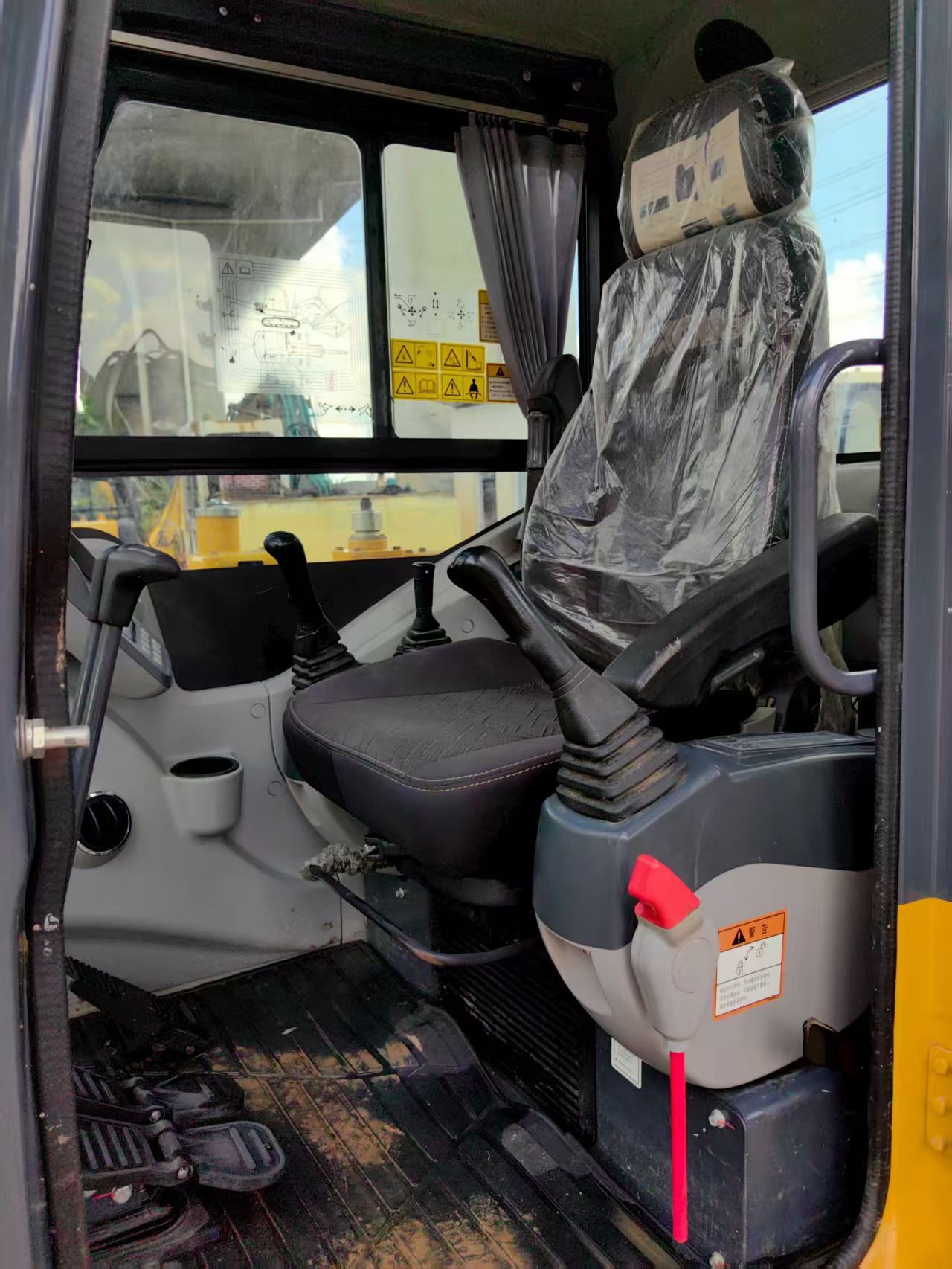 Buy XCMG LW60G Used Excavator / 9