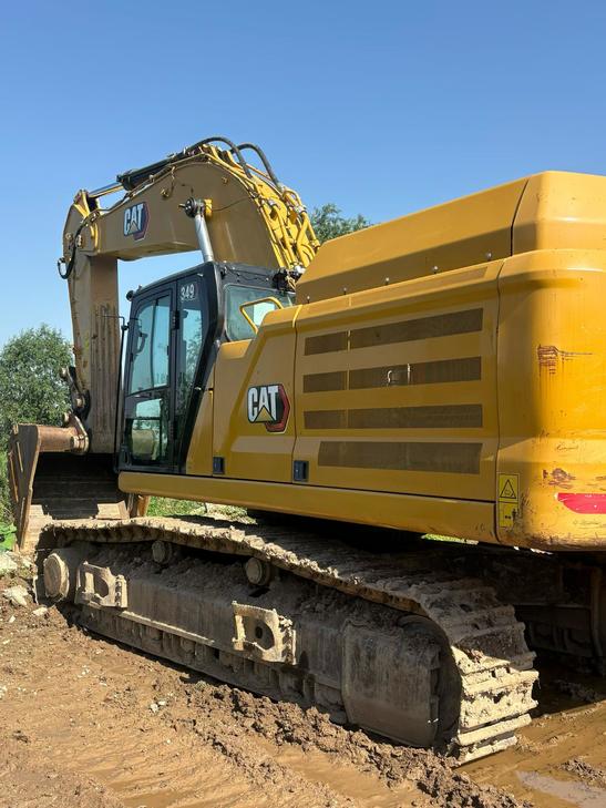 Buy Caterpillar 349E Used Excavator / 1