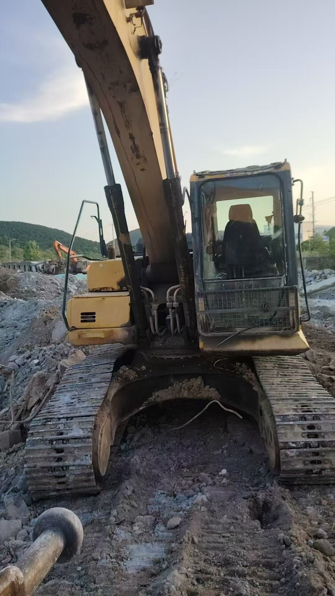 Buy Komatsu PC200-8 Used Excavator / 9