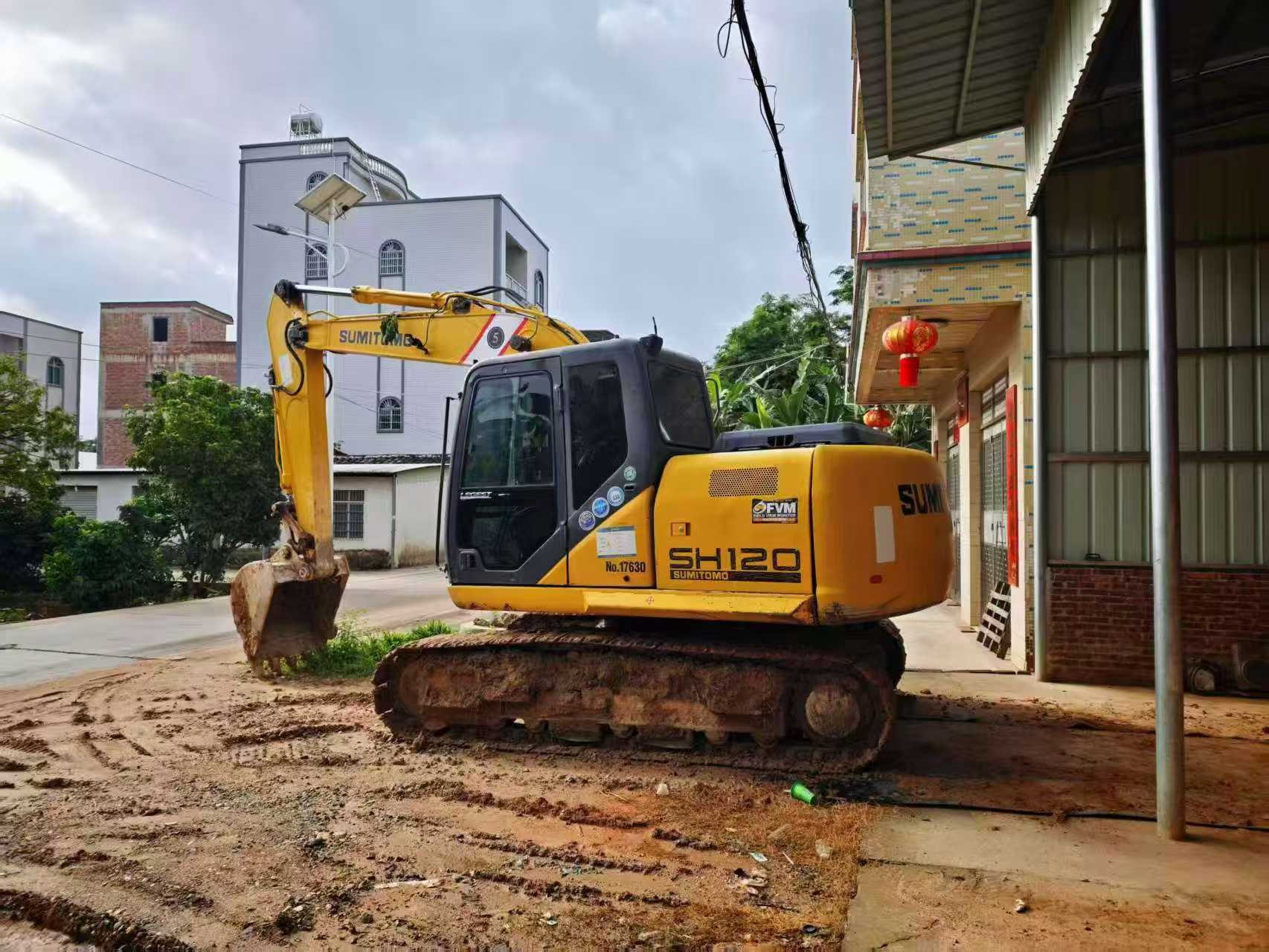 شراء حفارة Sumitomo SH120 مستعملة / 5