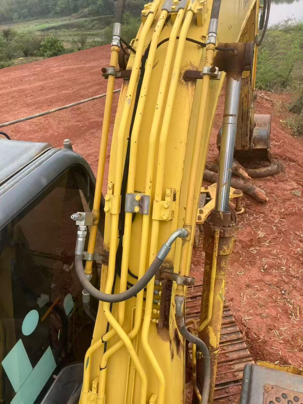 Buy Sumitomo SH120 Used Excavator / 3