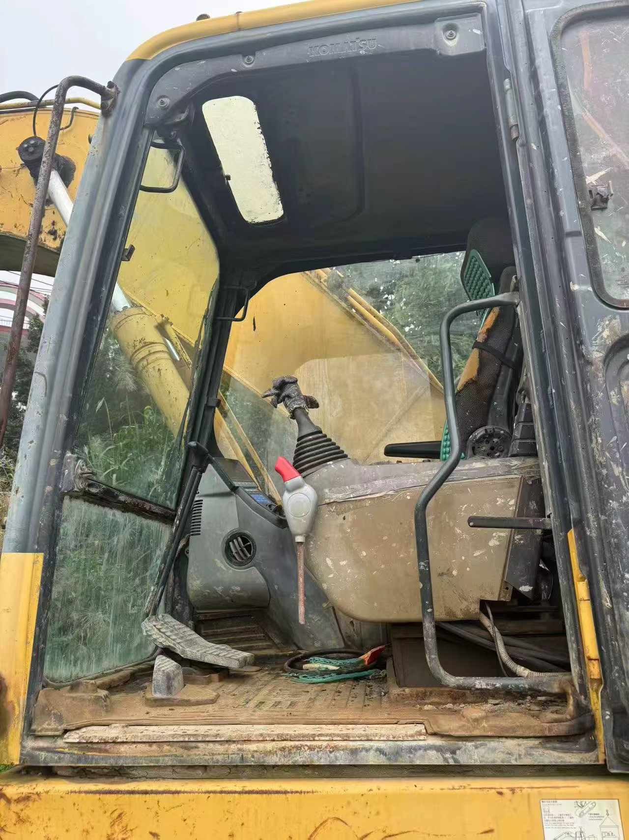 Buy Komatsu PC200-8 Used Excavator / 9