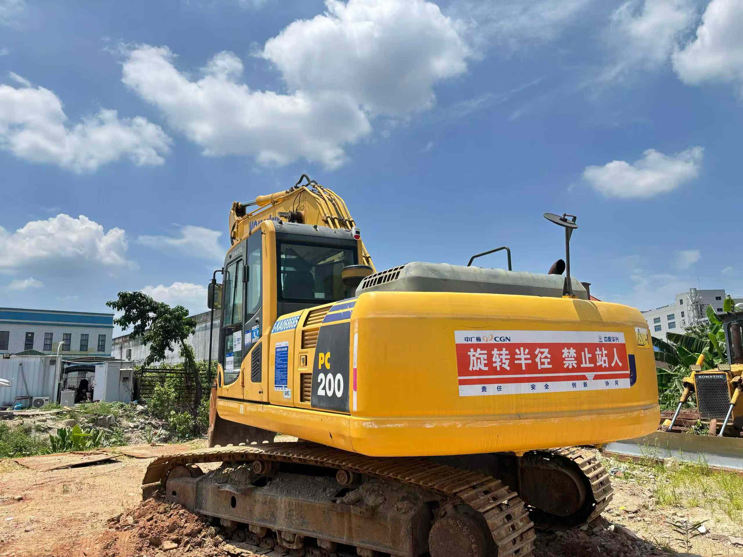 Buy Komatsu PC200-8 Used Excavator / 3