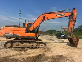 Buy Doosan DH215-7 Used Excavator / 3 Buy Doosan DH215-7 Used Excavator / 3