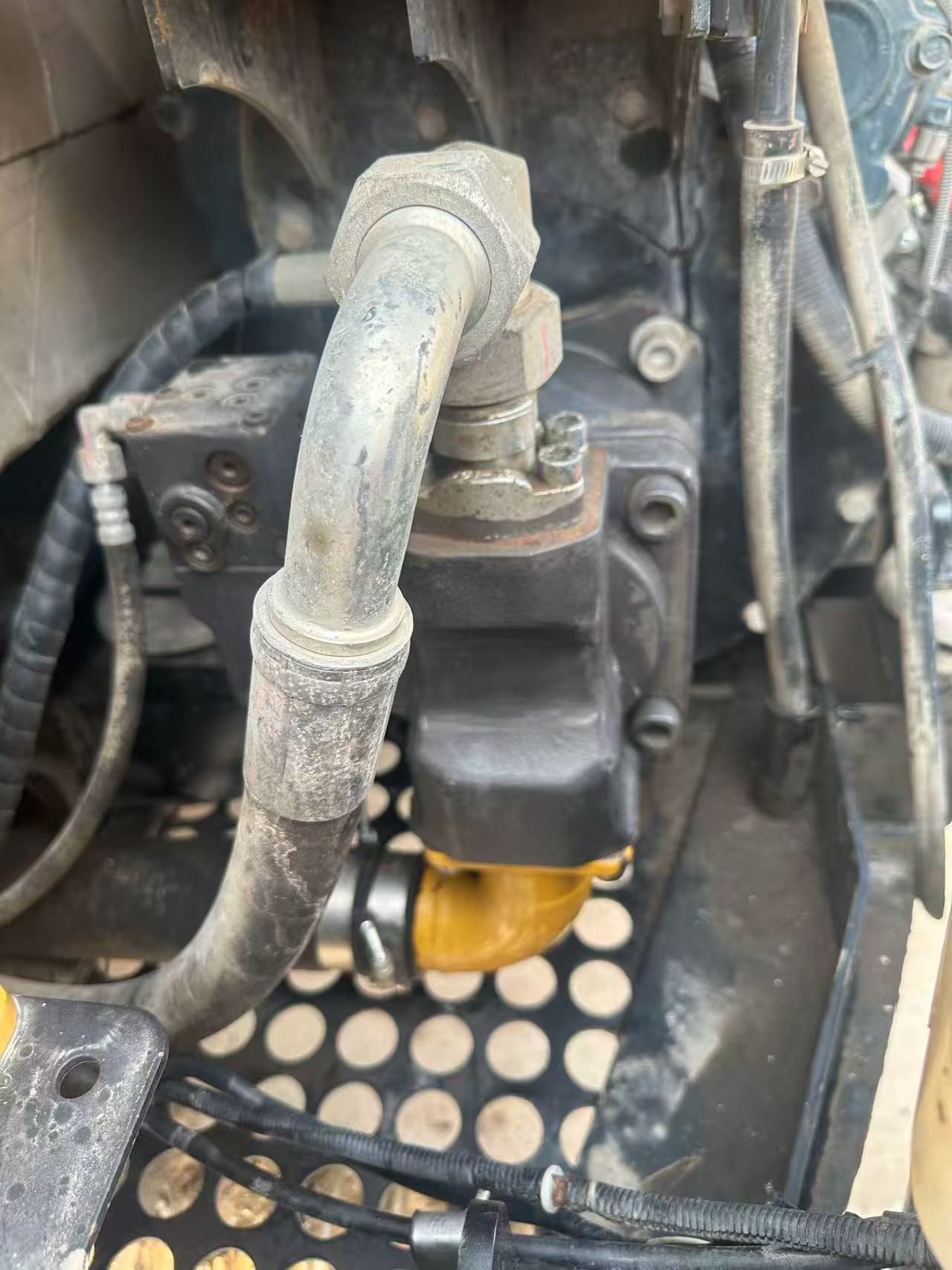 Buy Sany SY60 Used Excavator / 6