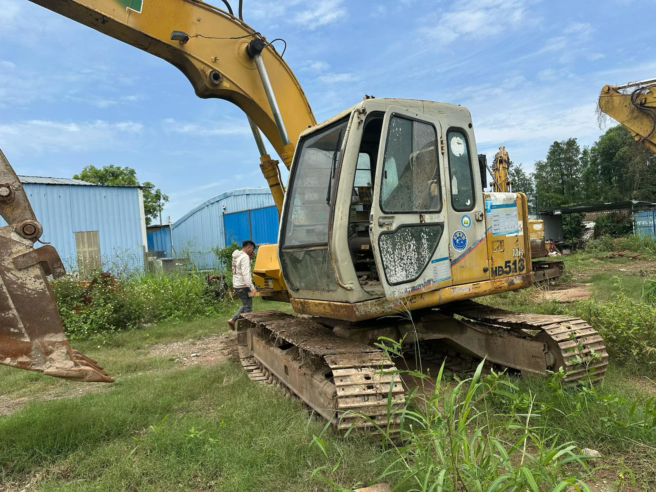 Buy Kato HD513MR-6 Used Excavator / 9