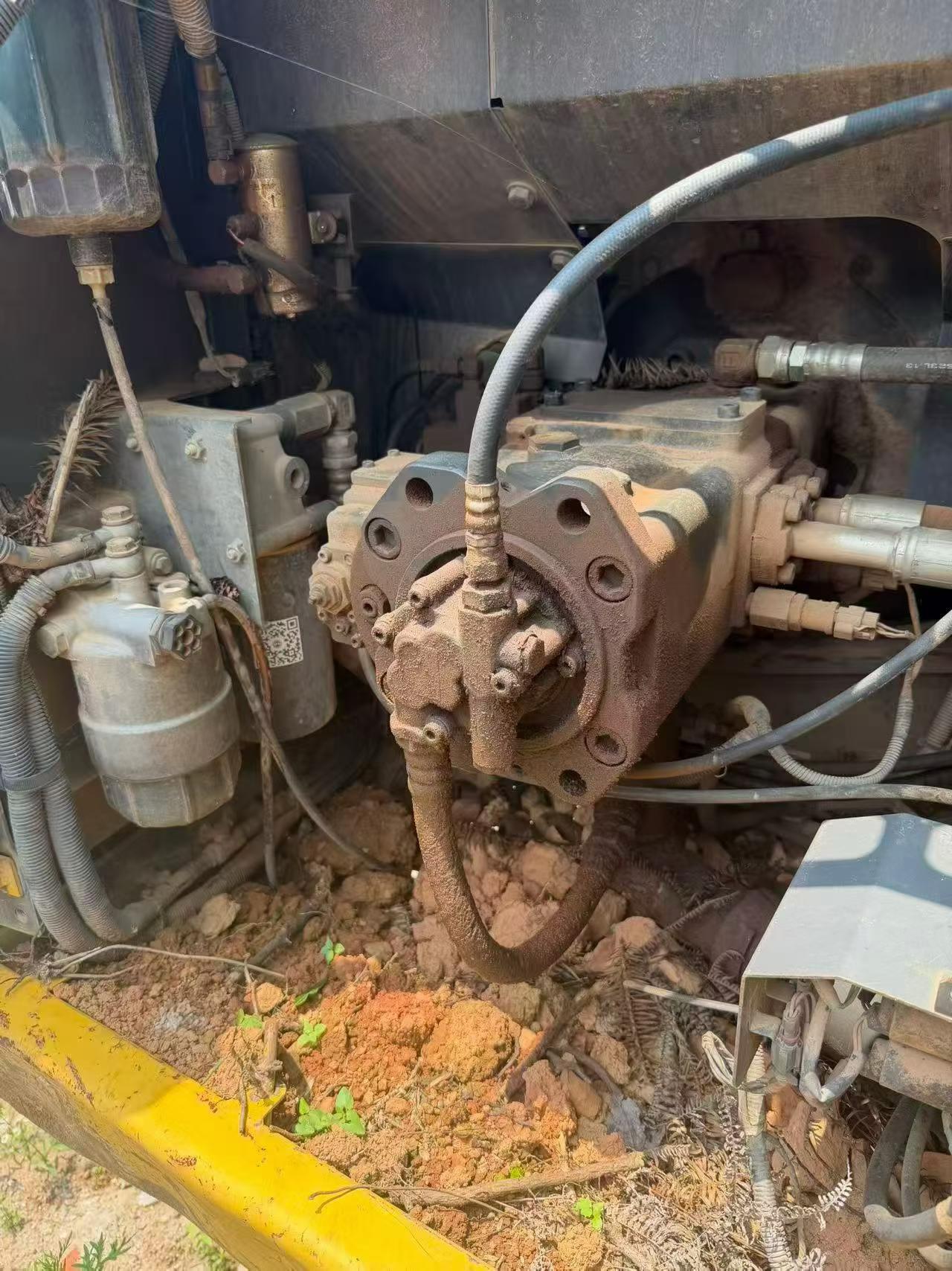 شراء حفارة Sumitomo SH200A5 مستعملة / 4