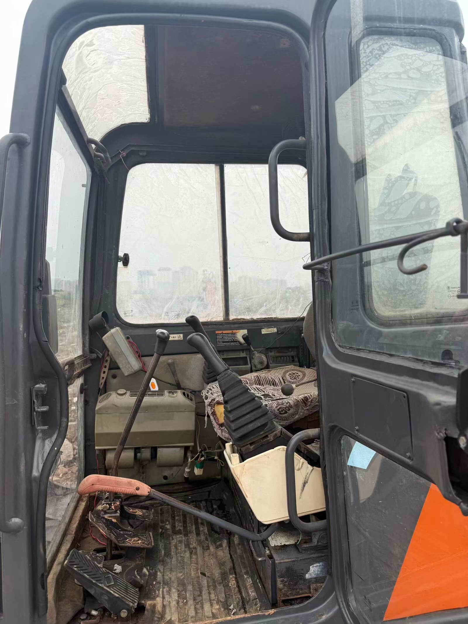 شراء حفارة Doosan DH55 مستعملة / 7