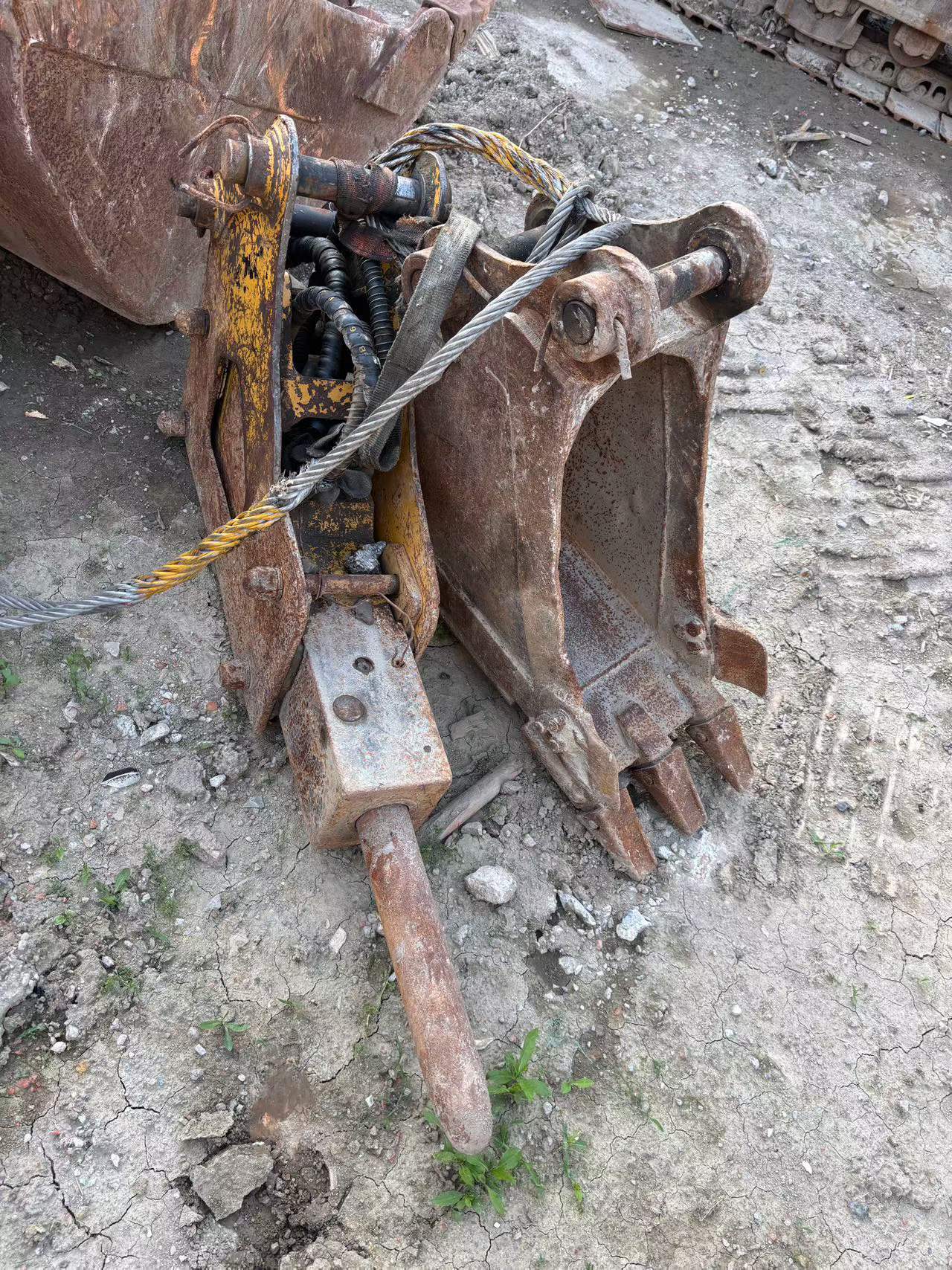 Buy XCMG LW60G Used Excavator / 7
