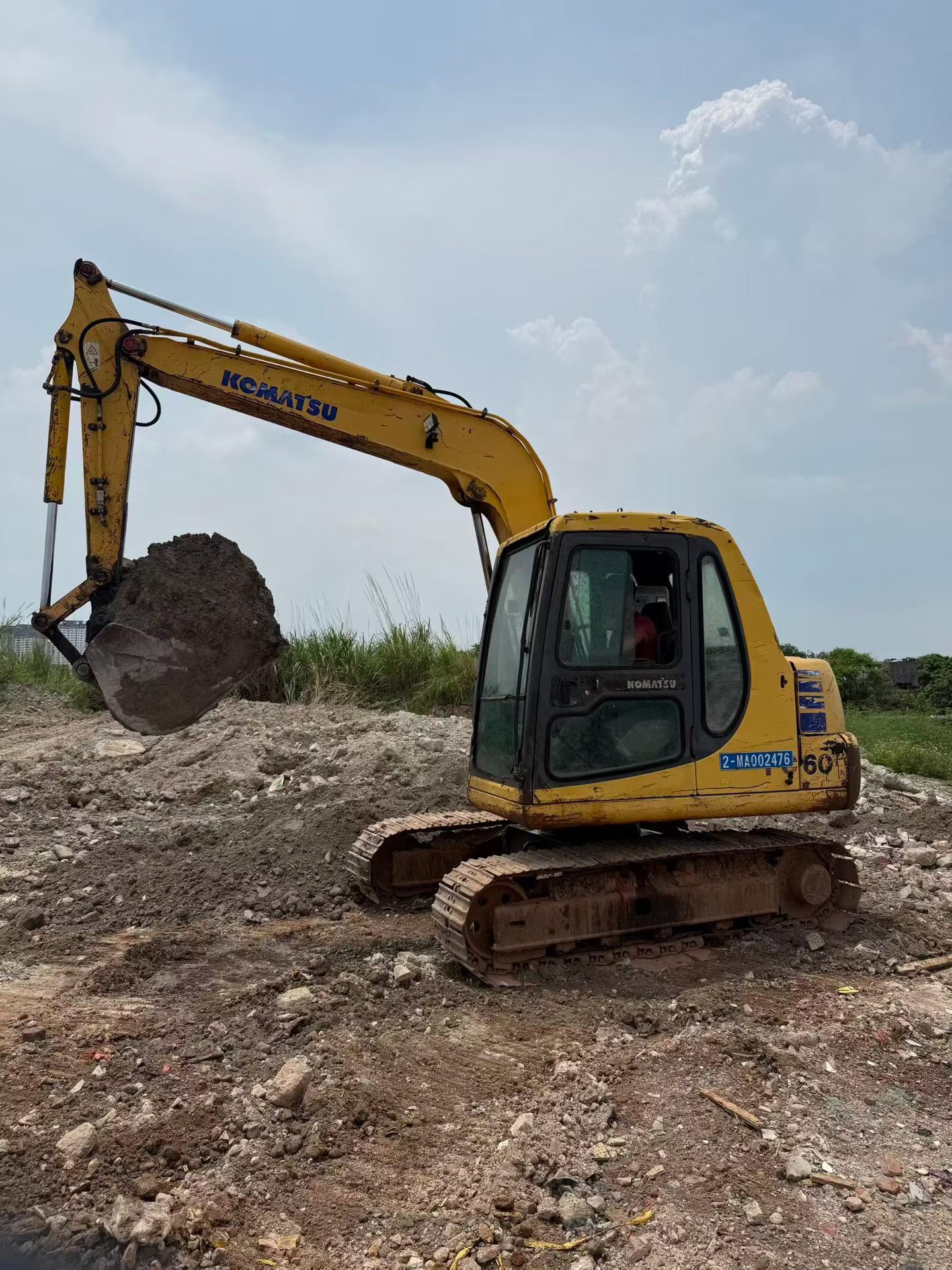 Acheter Komatsu PC60 D'occasion Pelle Acheter Komatsu PC60 D'occasion Pelle