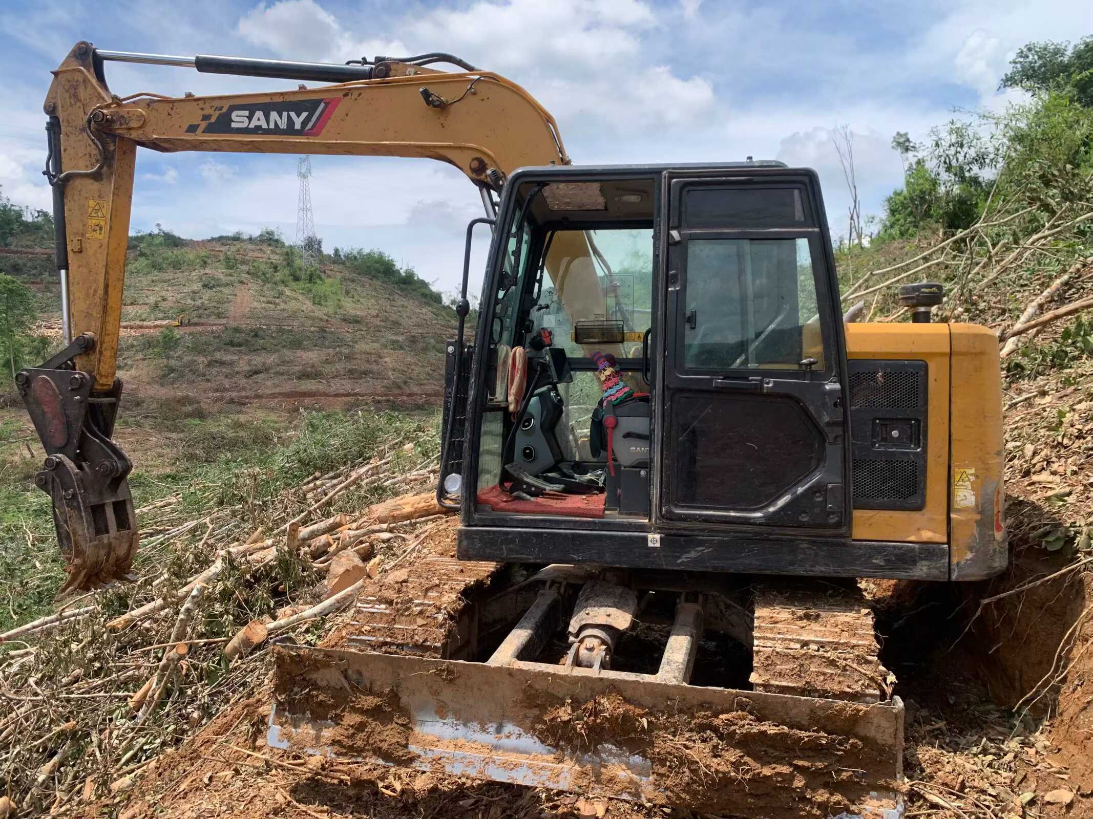 Buy Sany SY75 Used Excavator / 2