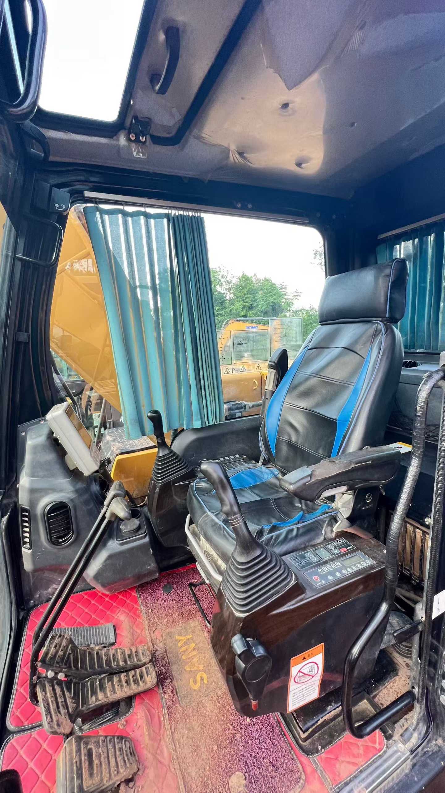 Buy Sany SY135 Used Excavator / 4