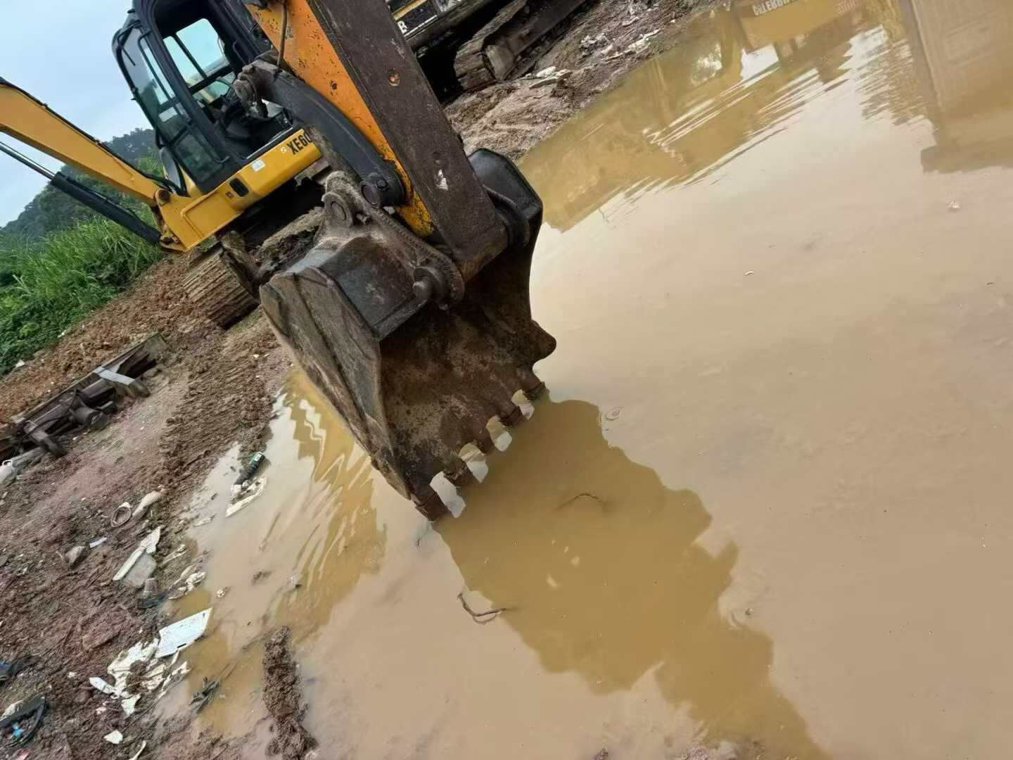 Buy Sany SY75 Used Excavator / 2