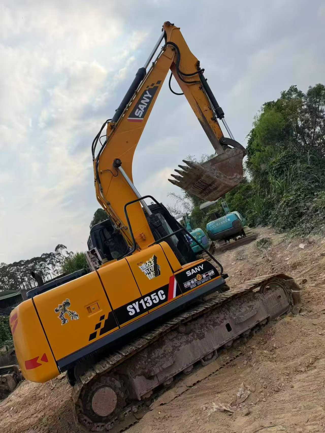 Buy Sany SY135 Used Excavator / 3