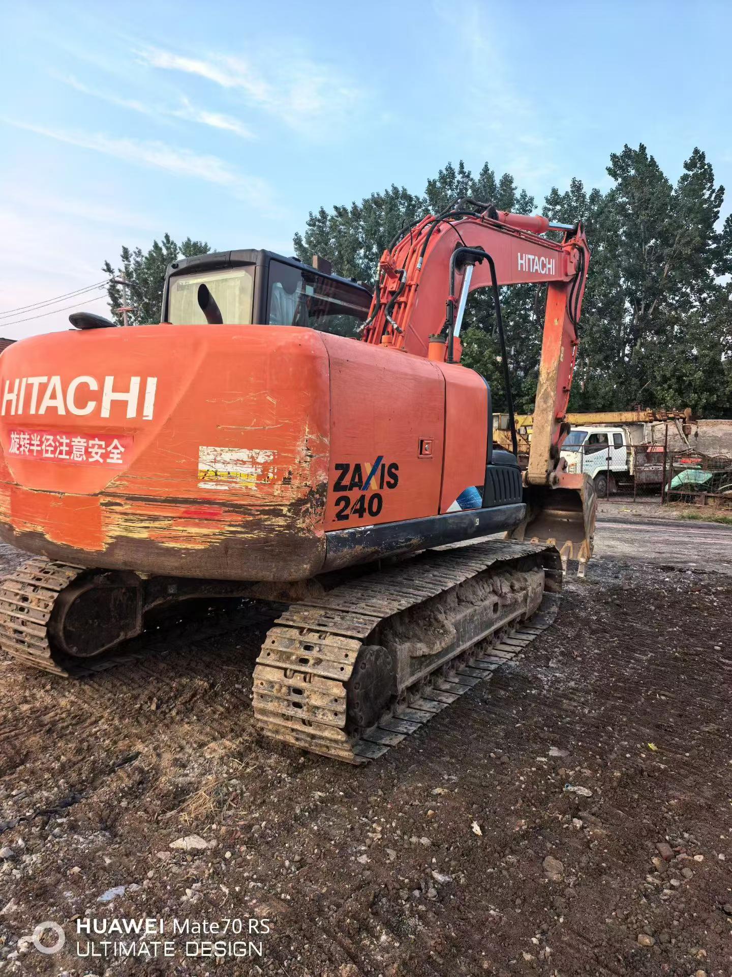 Buy Hitachi EX130 Used Excavator / 2