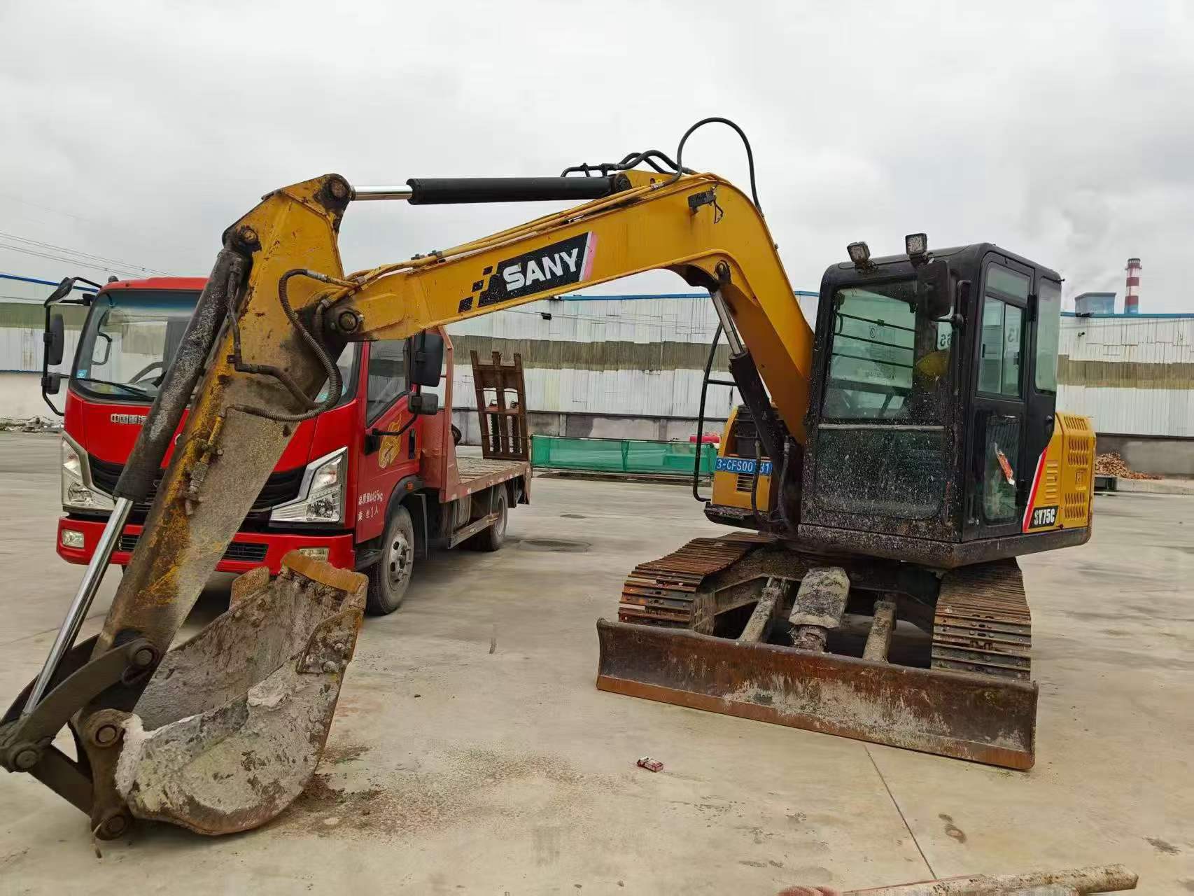 Buy Sany SY75 Used Excavator / 9