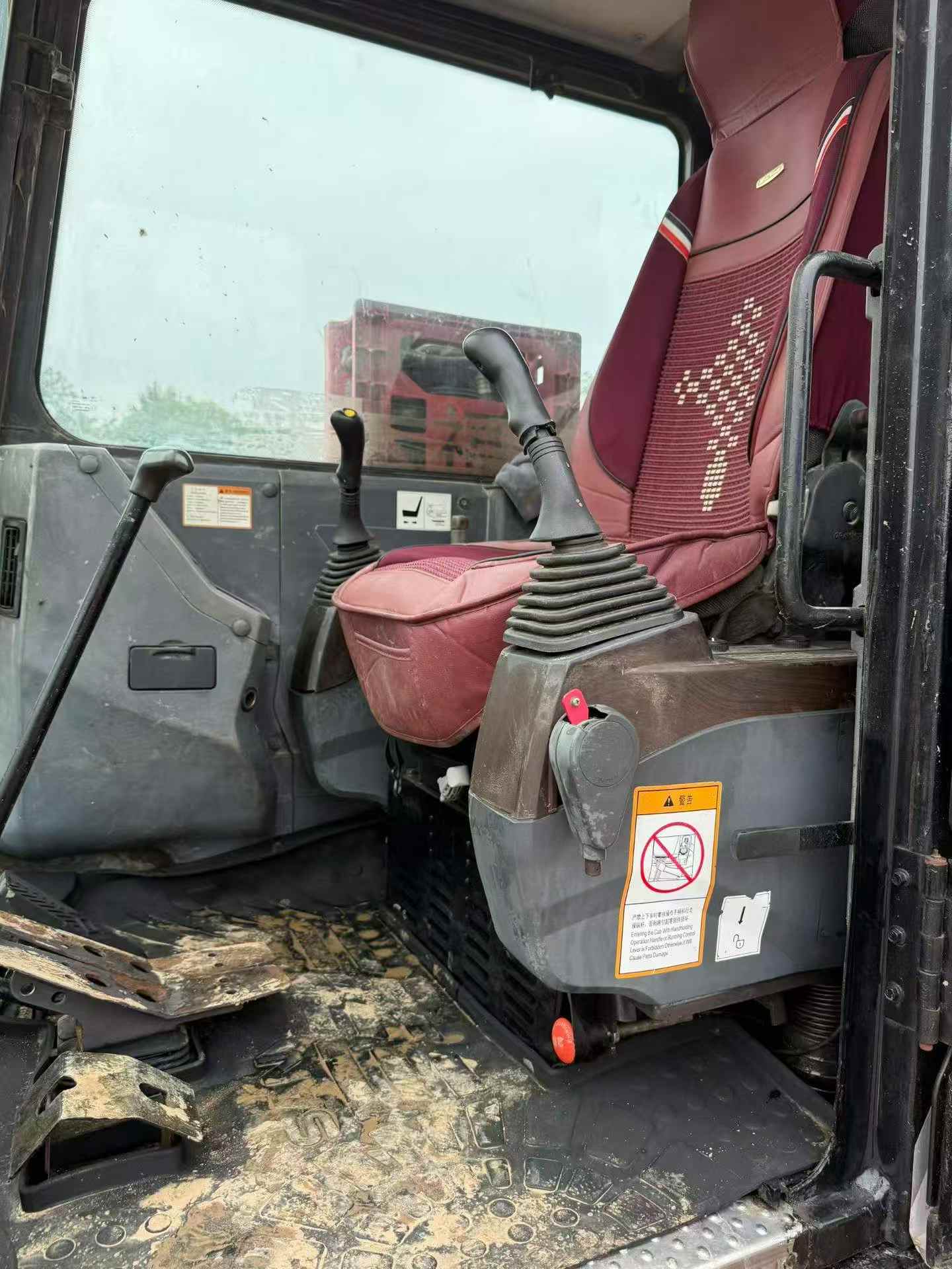 Buy Sany SY60 Used Excavator / 6