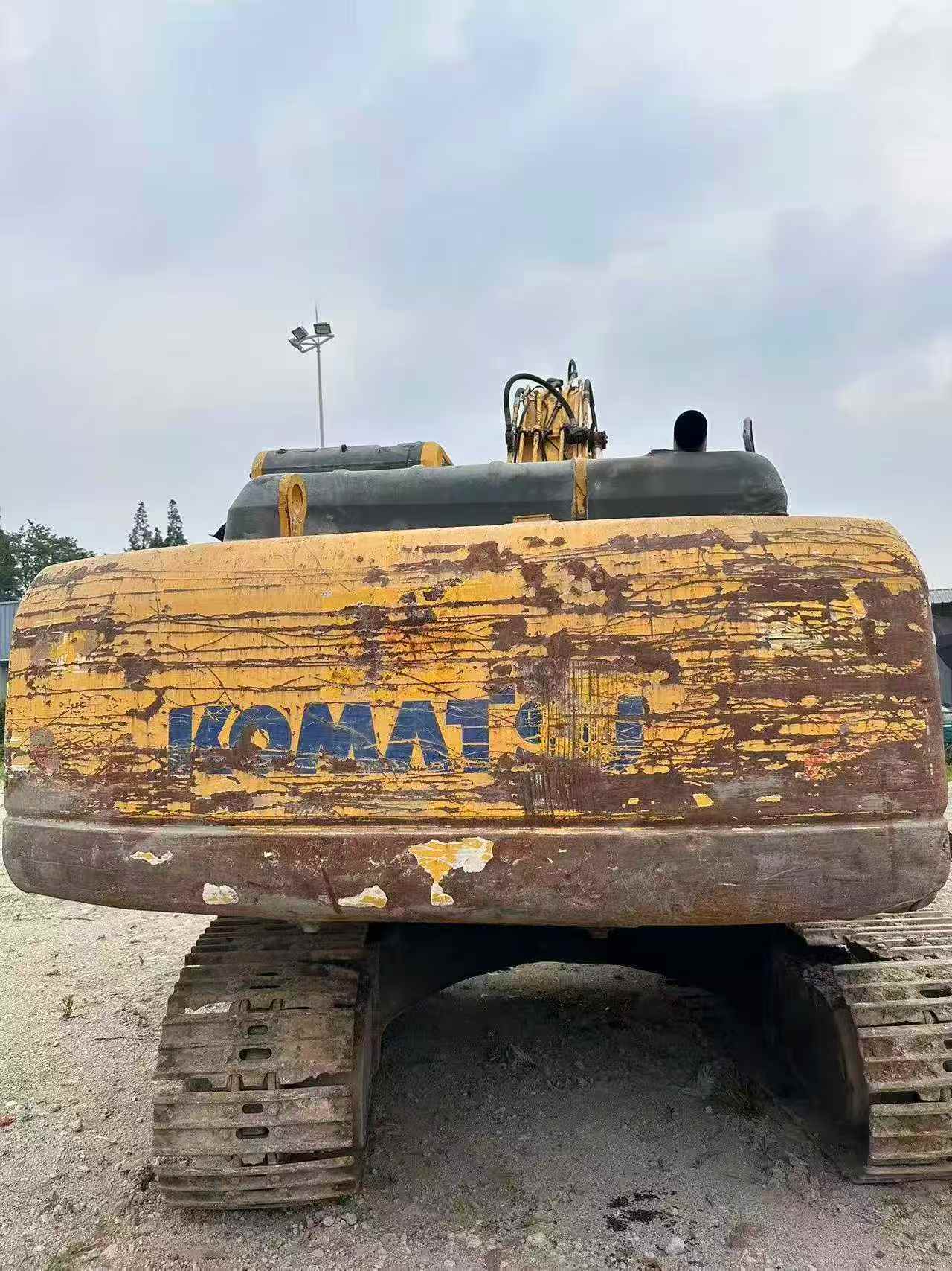 Buy Komatsu PC210-8 Used Excavator / 3