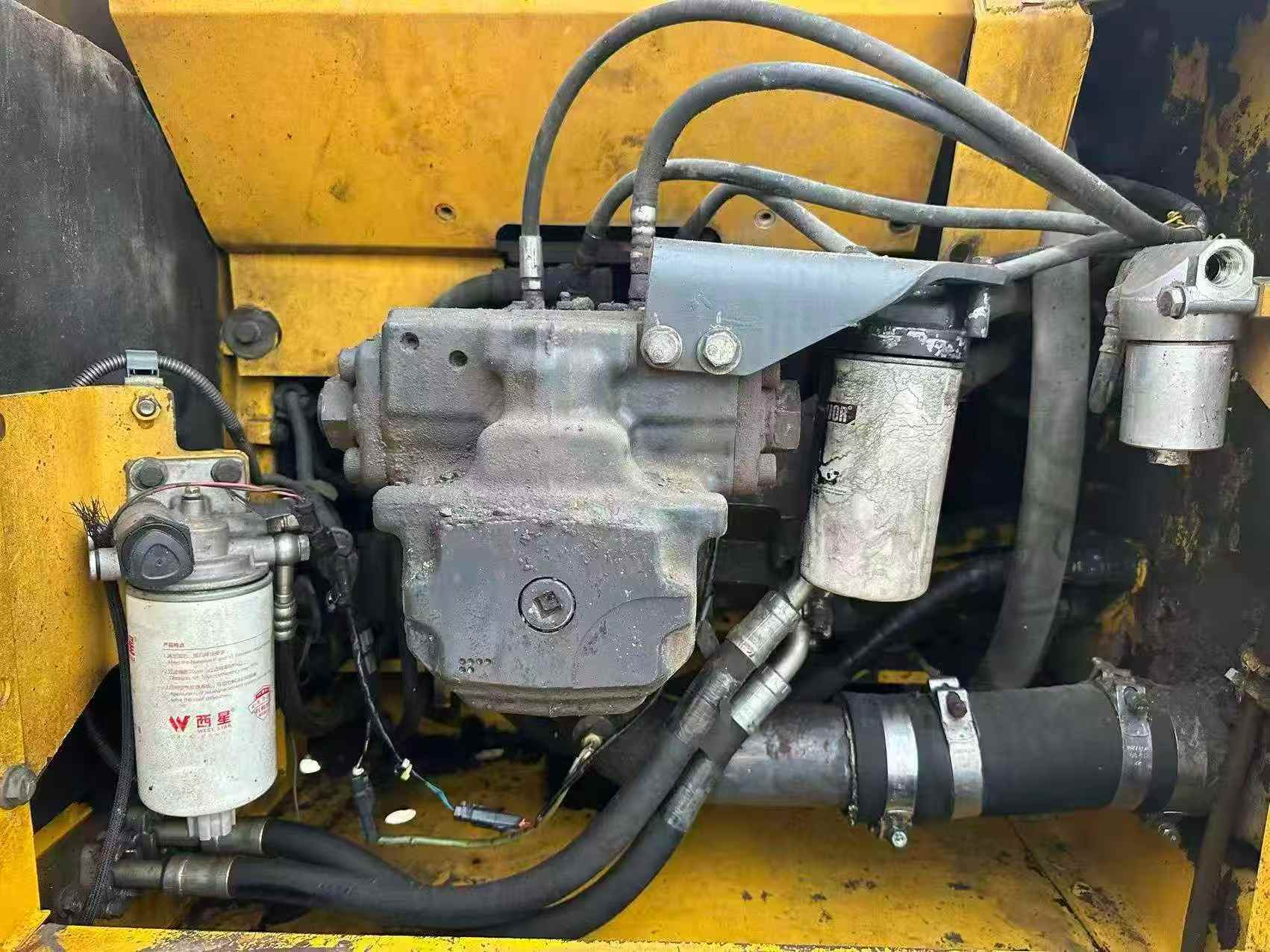 Buy Komatsu PC210-8 Used Excavator / 7