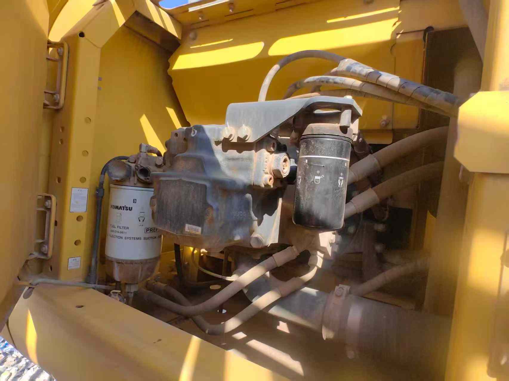Buy Komatsu PC200-8 Used Excavator / 7