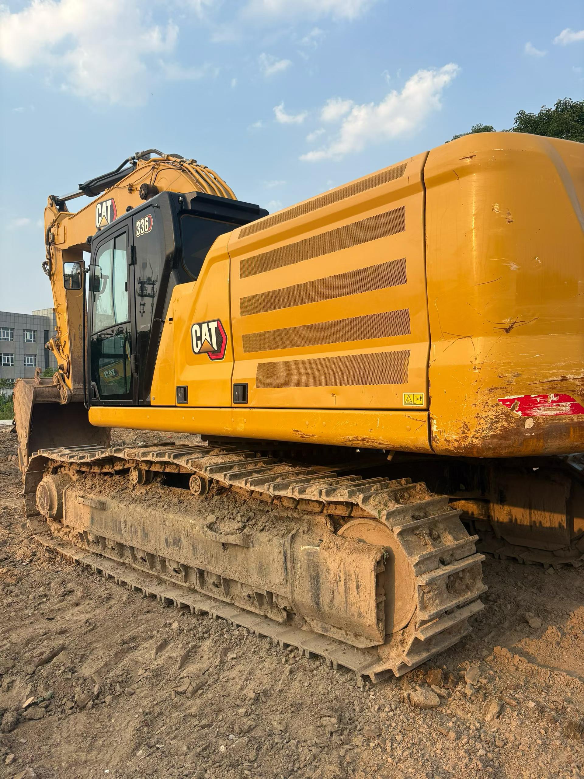 Buy Caterpillar 336E Used Excavator / 1