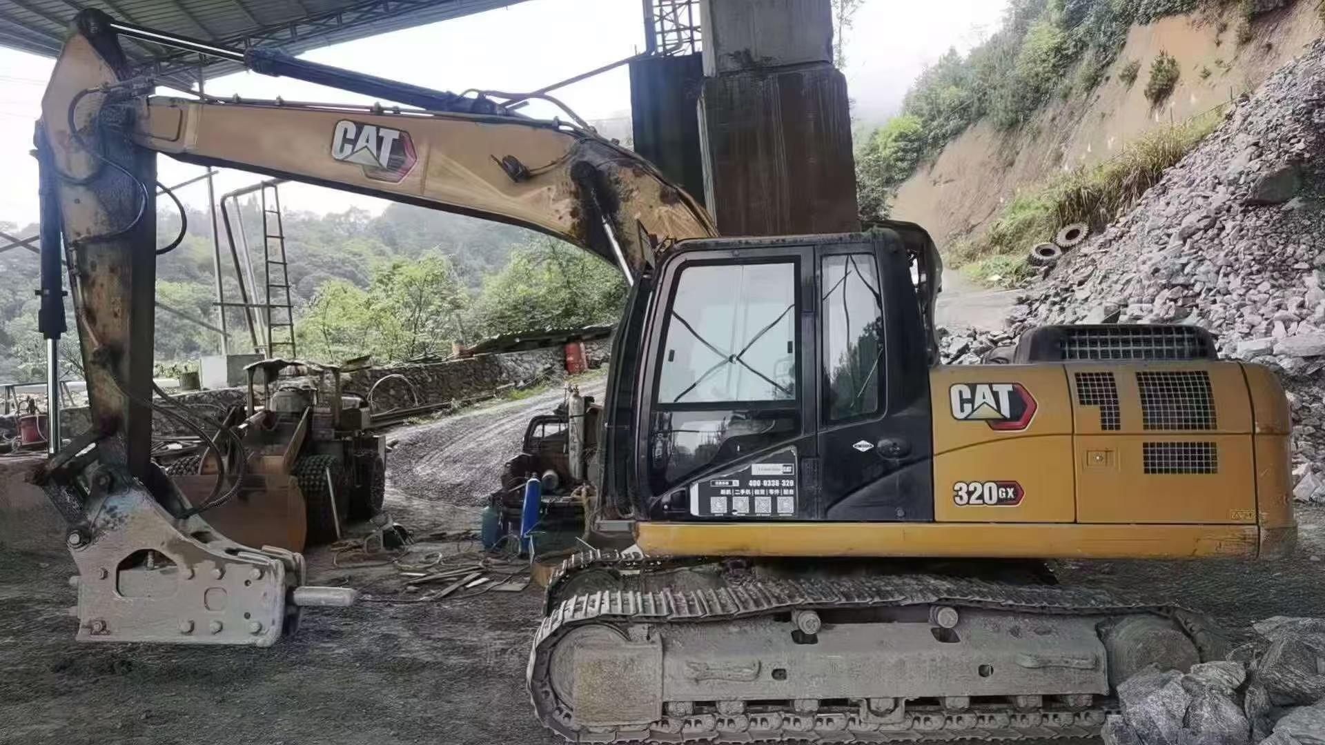 Buy Caterpillar 320A Used Excavator / 2 Buy Caterpillar 320A Used Excavator / 2