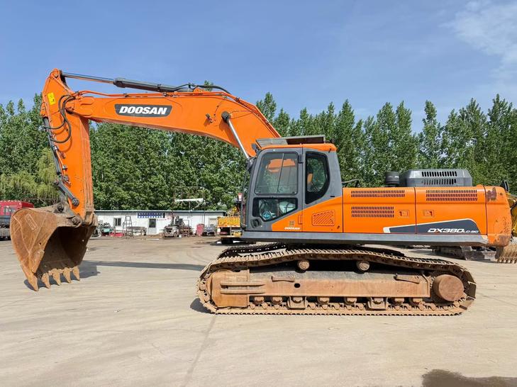 Buy Doosan DX380LC-5 Used Excavator / 1