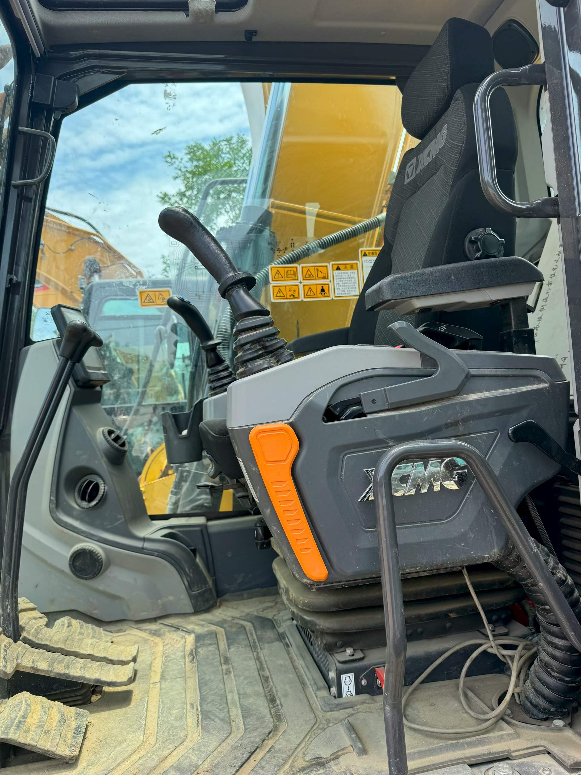 شراء حفارة XCMG LW1000KN مستعملة / 6
